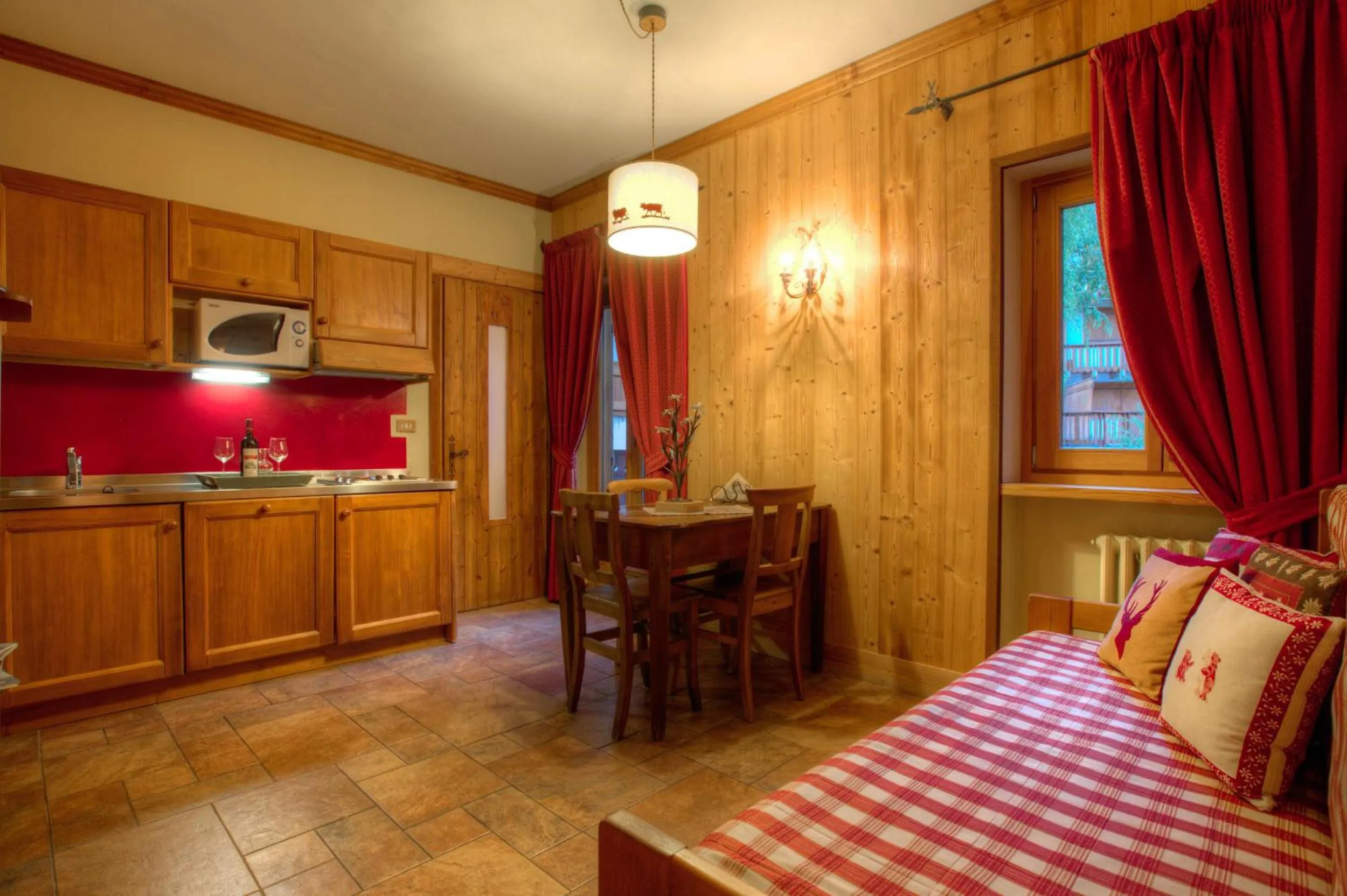 Kitchen or kitchenette in B&B Residence Checrouit