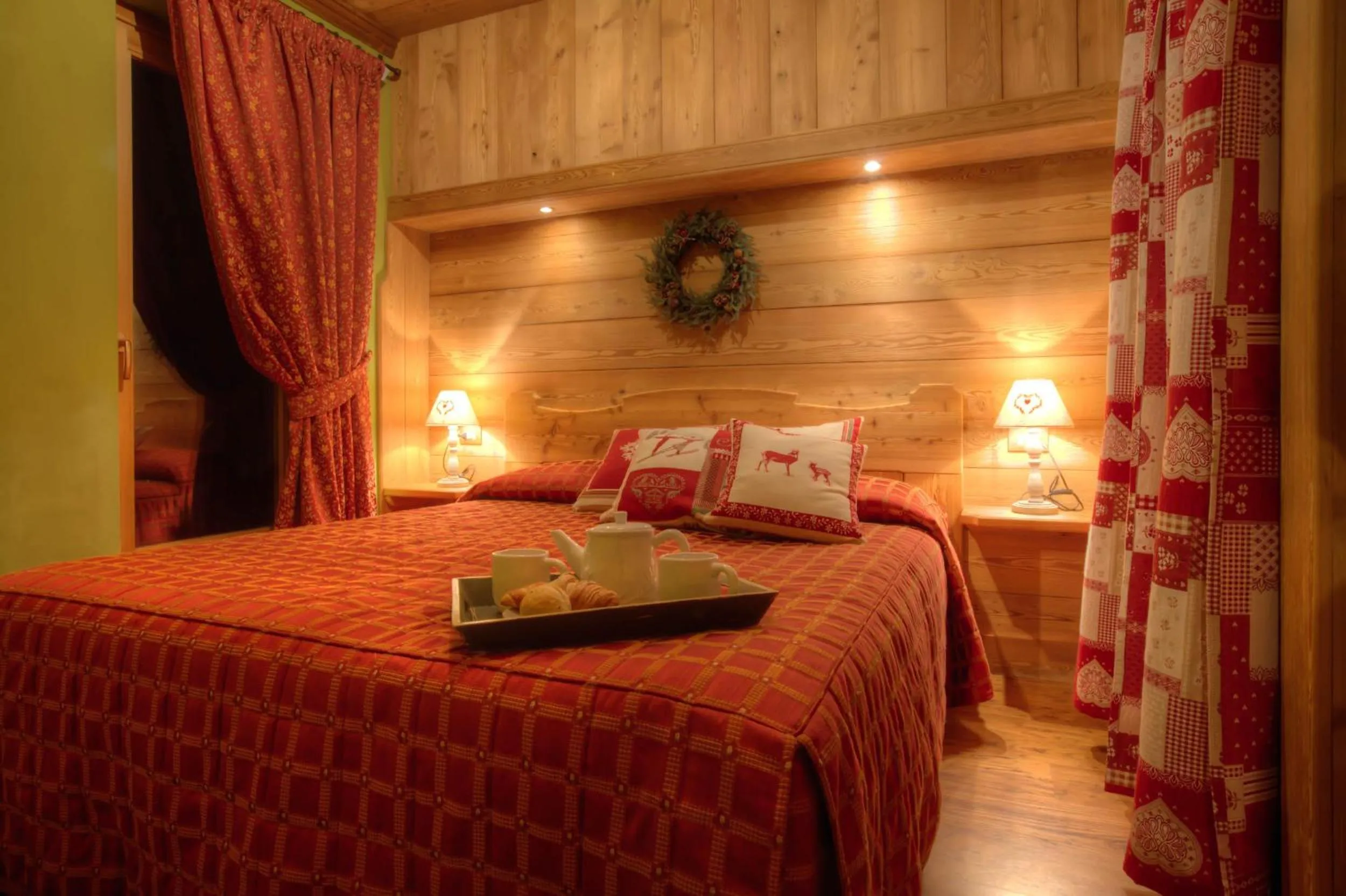 Photo of the whole room, Bed in B&B Residence Checrouit