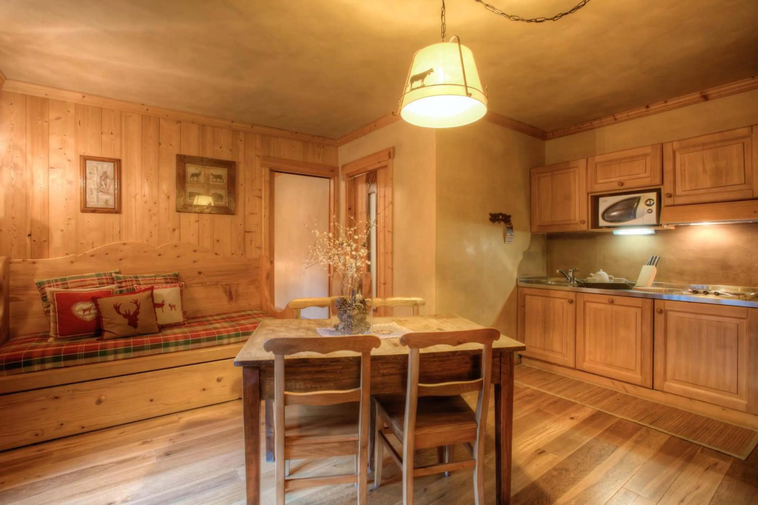 Dining area in B&B Residence Checrouit