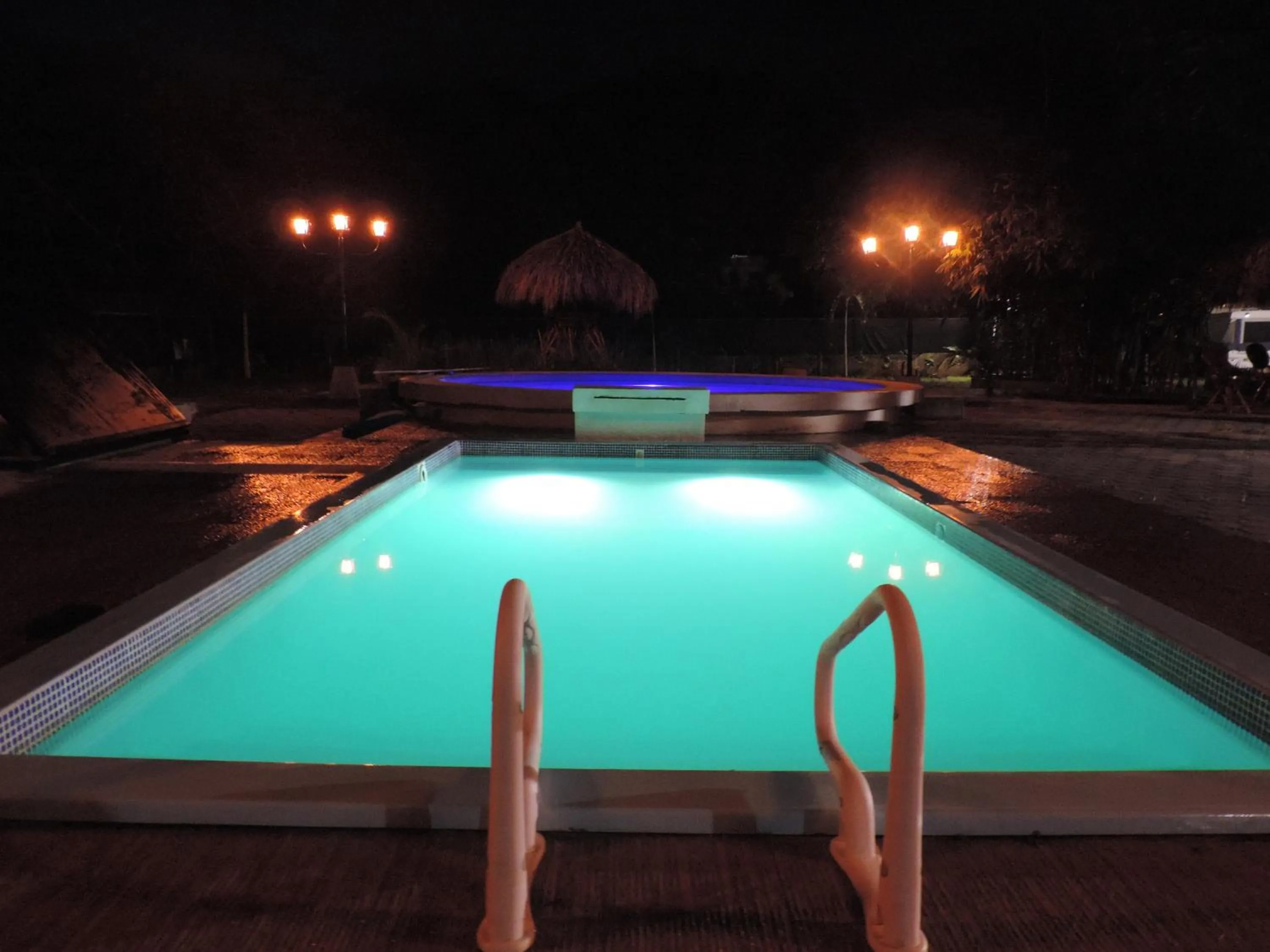 Swimming pool in Hostal Villas Mexico