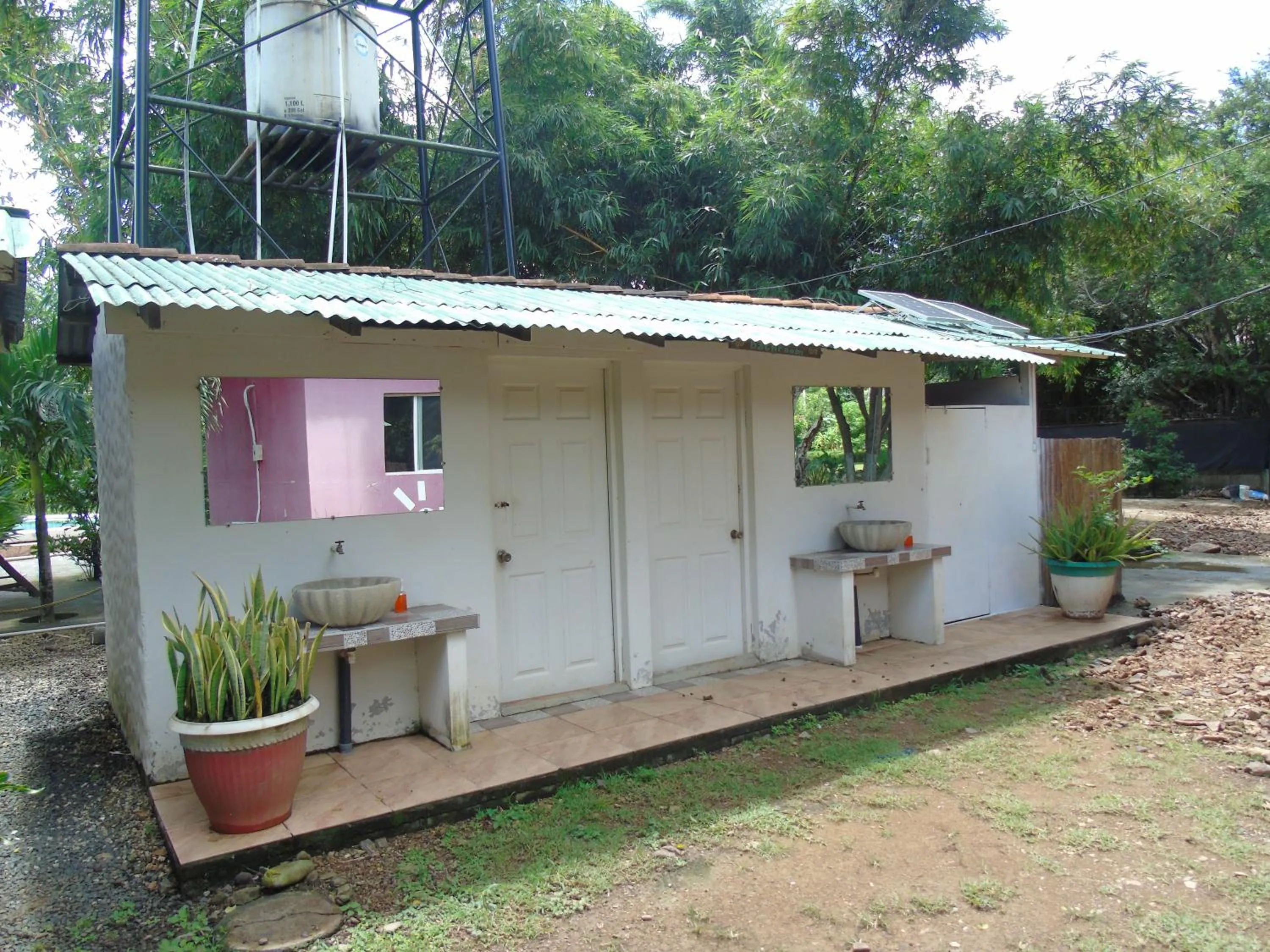 Public Bath in Hostal Villas Mexico