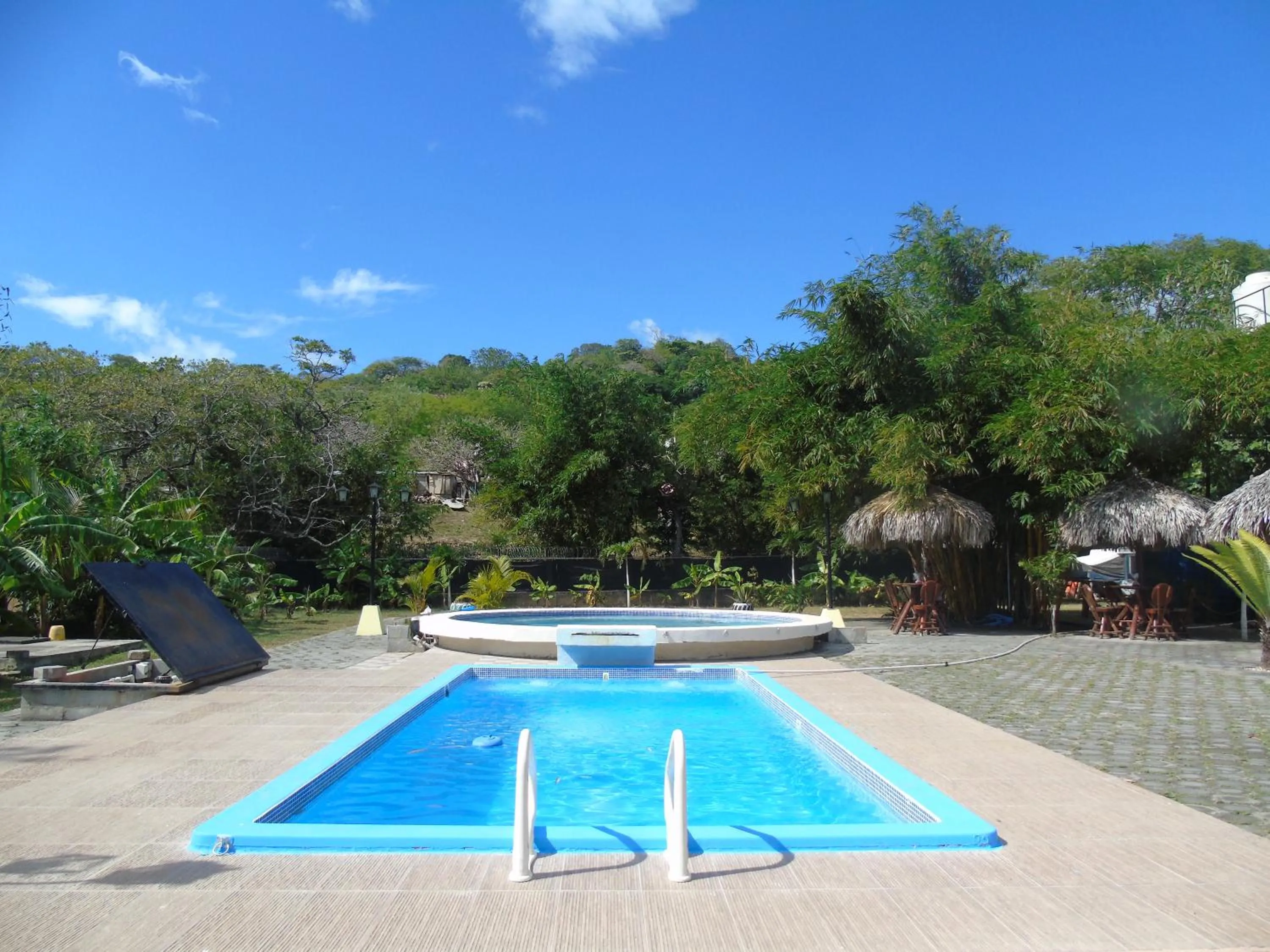 Swimming pool in Hostal Villas Mexico