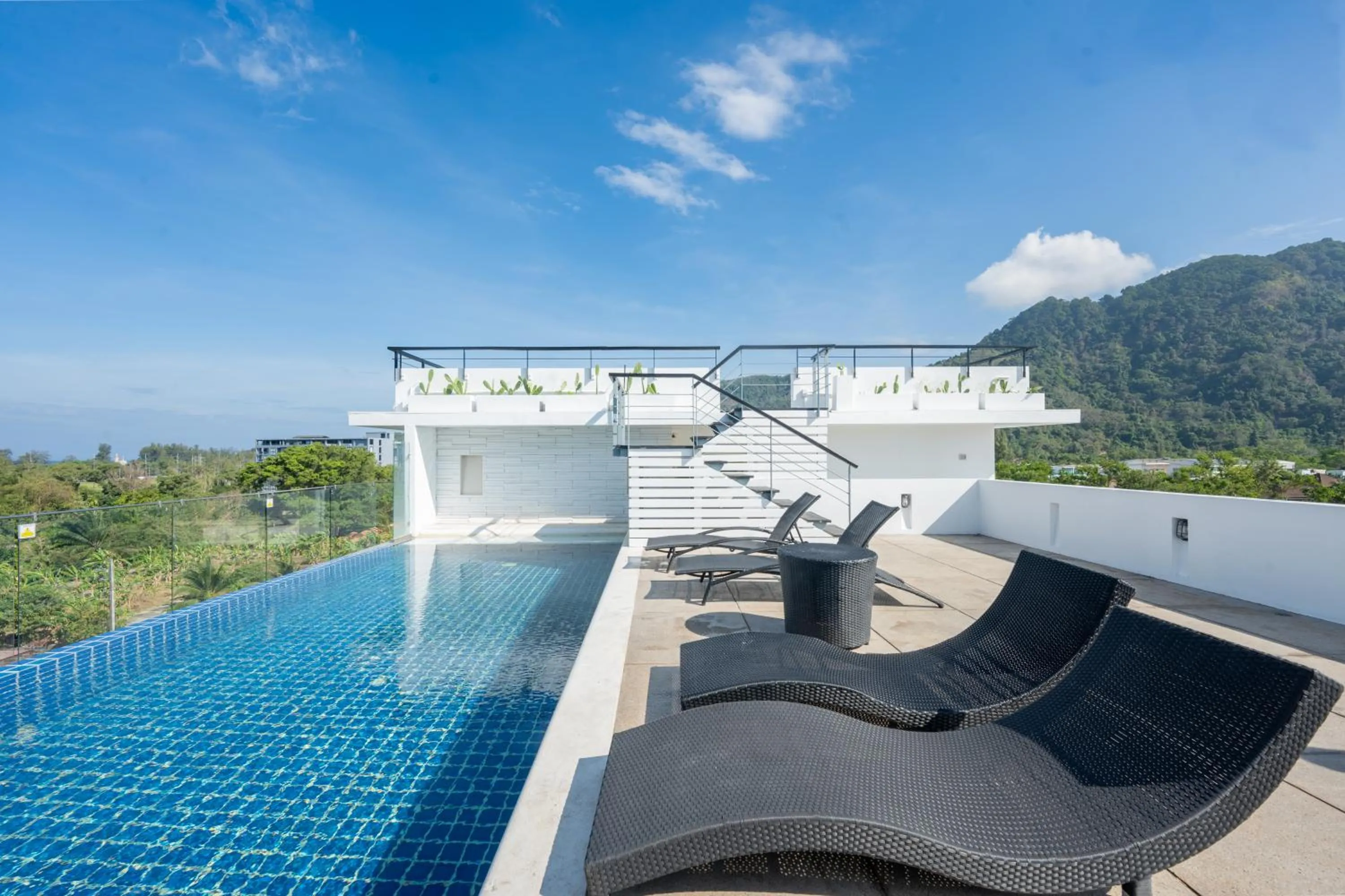 Natural landscape in Yenna Apartment