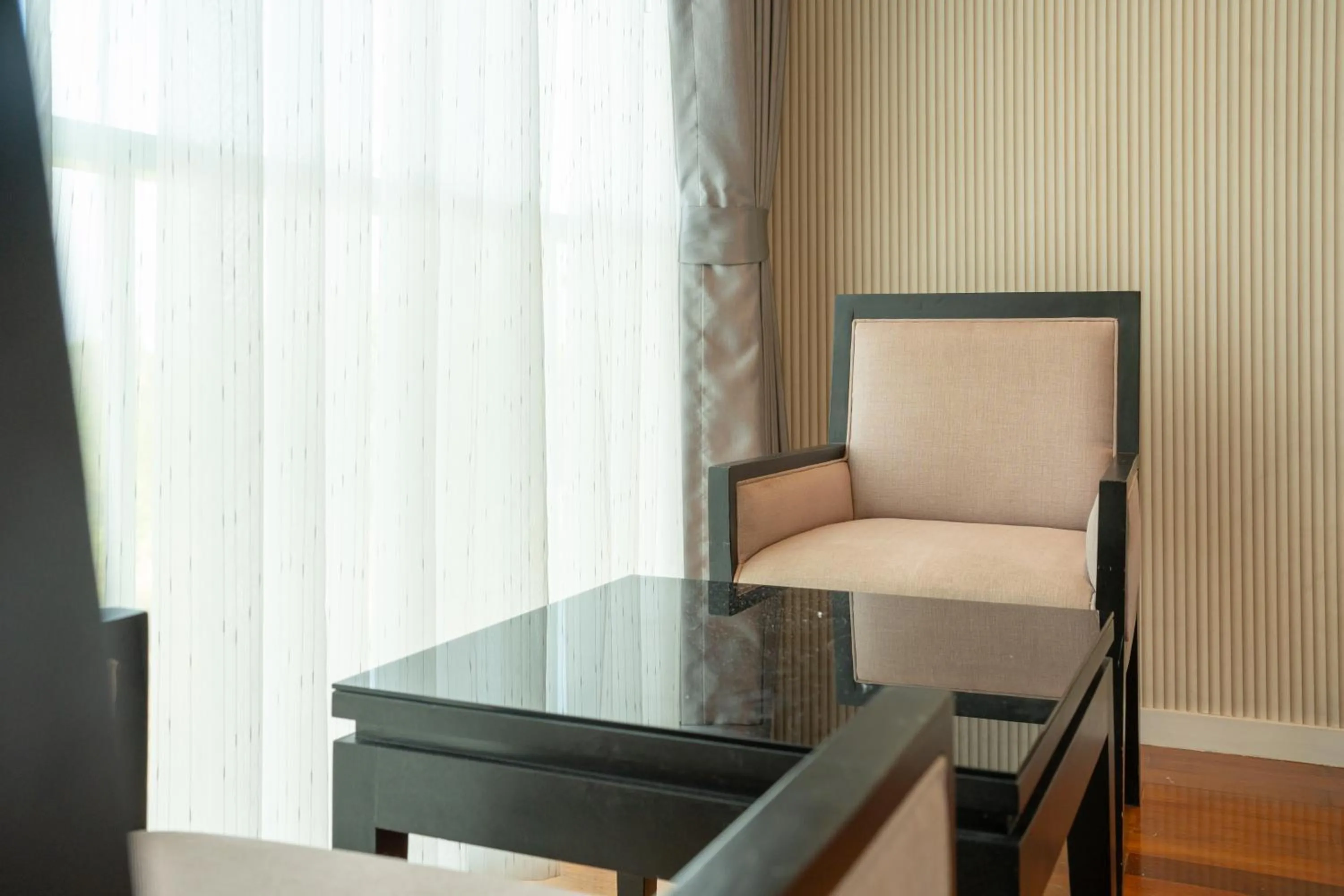 Seating area in Yenna Apartment