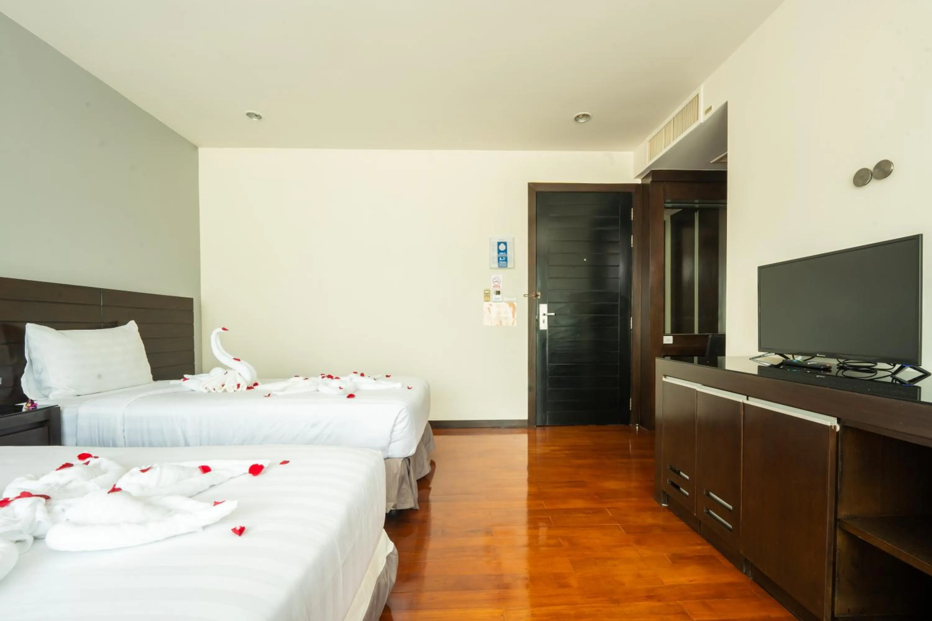Bed in Yenna Apartment