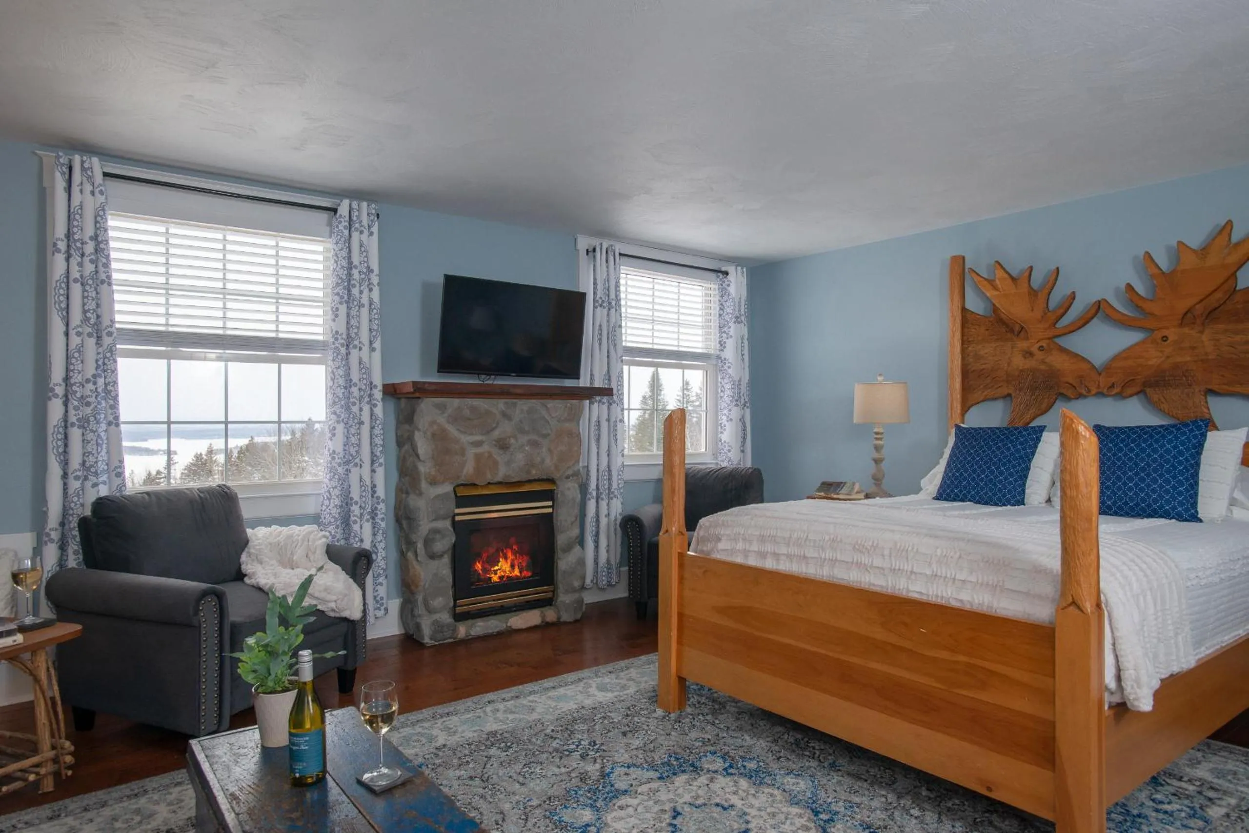 Bed in The Lodge at Moosehead Lake