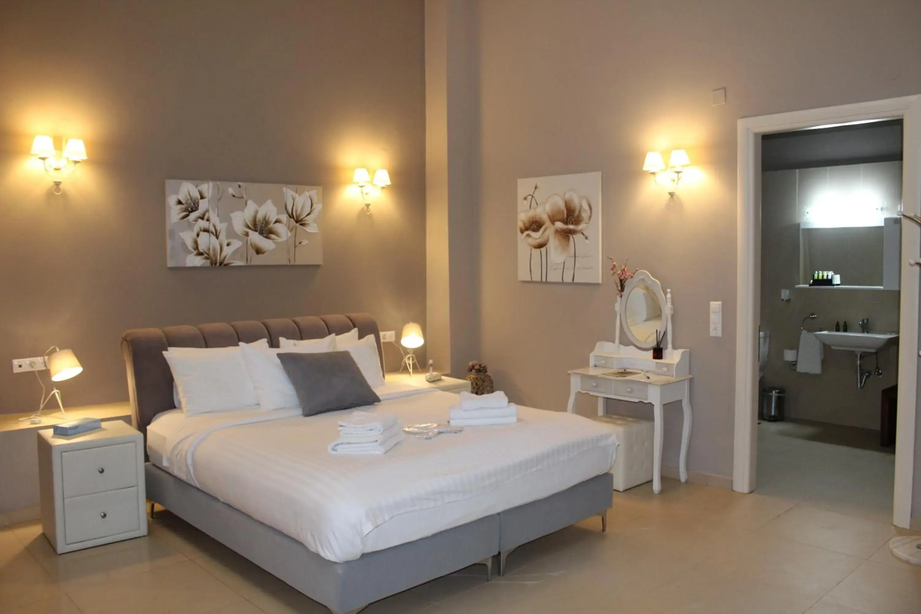 Bed in Pictures Suites Bed in Pictures Suites