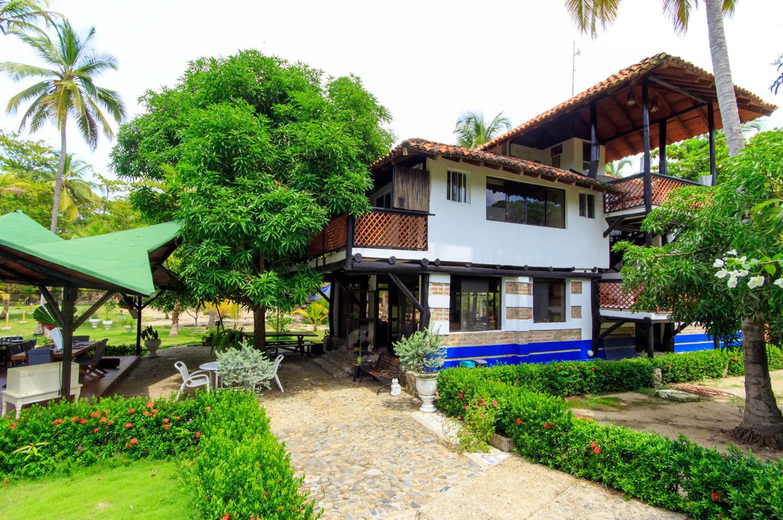 Facade/entrance in La Mar de Bien Tayrona