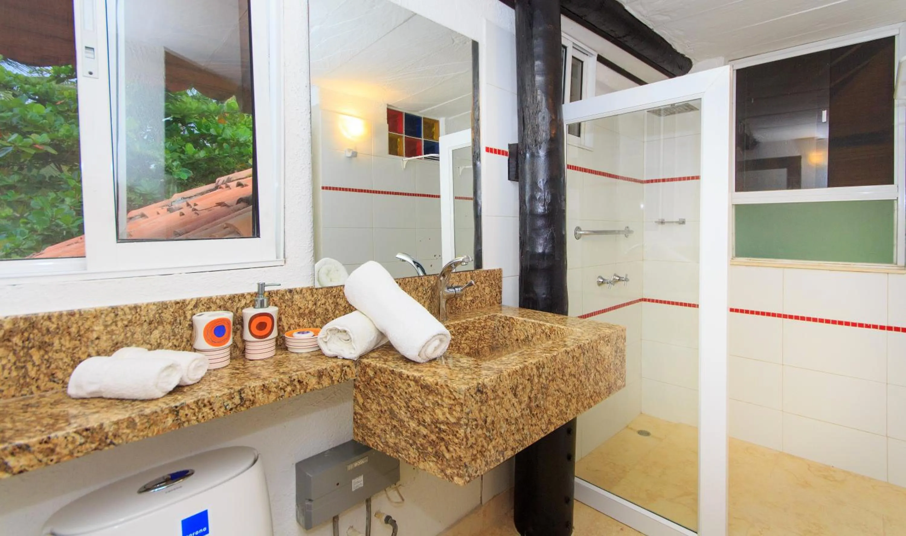 Shower in La Mar de Bien Tayrona