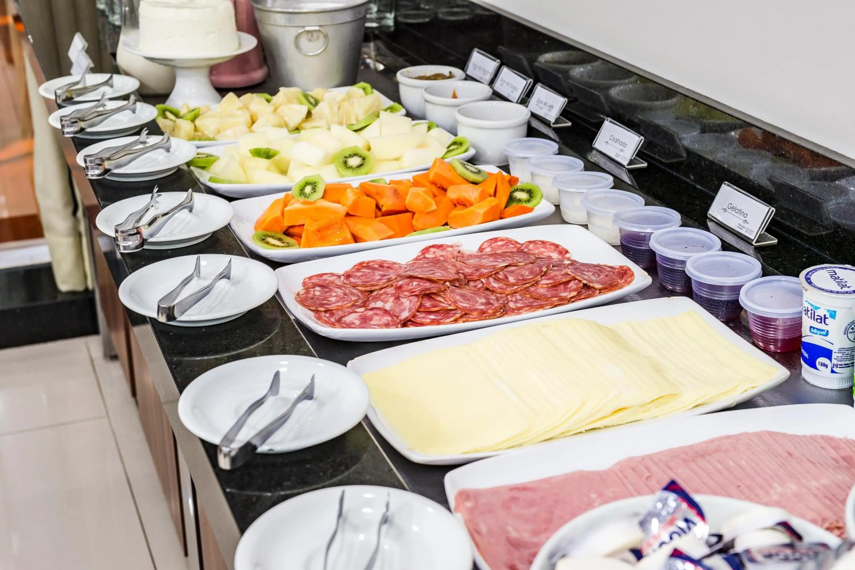 Food and drinks in Serata Hotel