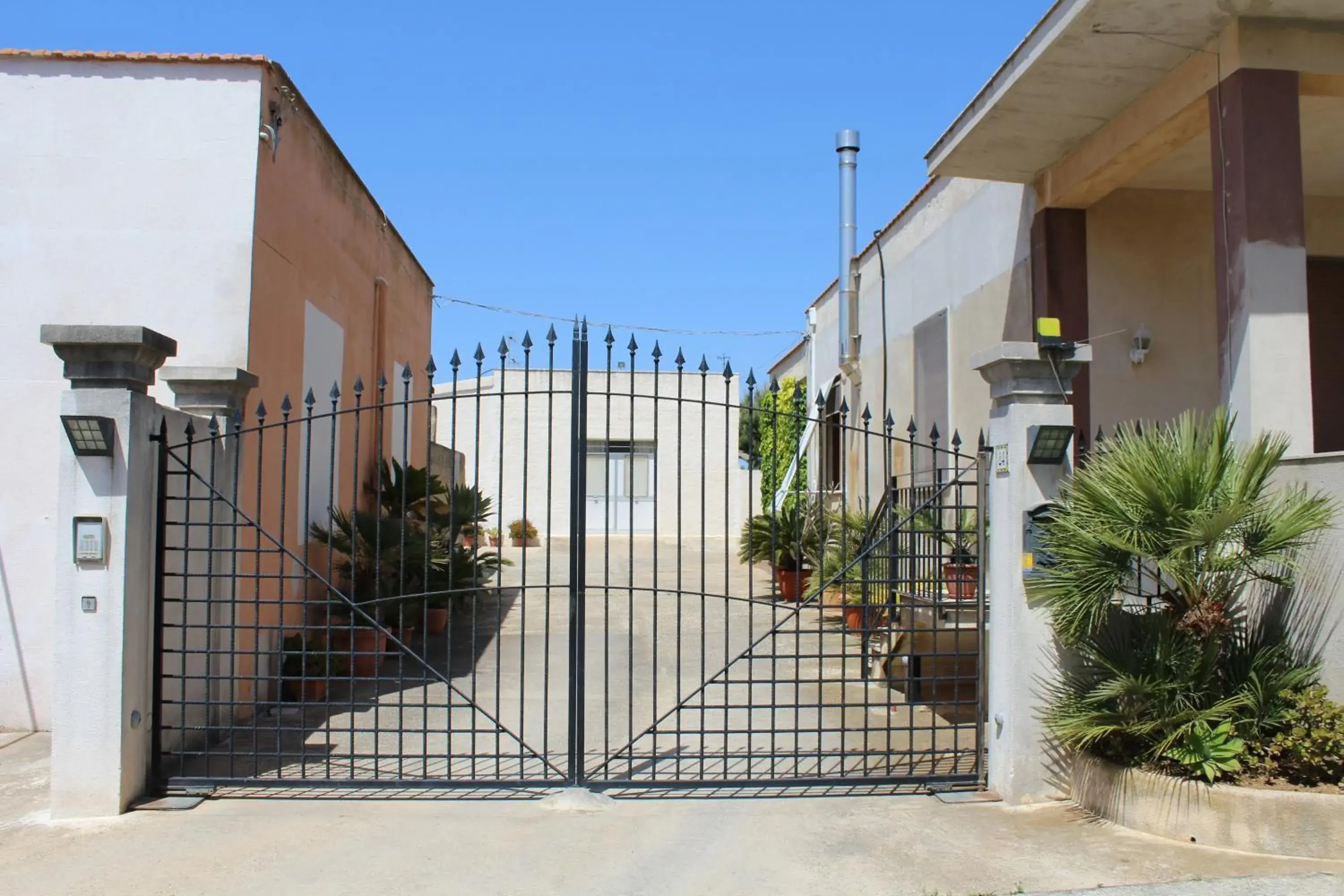 Studio with Garden View - single occupancy in Monolocale Birgi Studio with Garden View - single occupancy in Monolocale Birgi