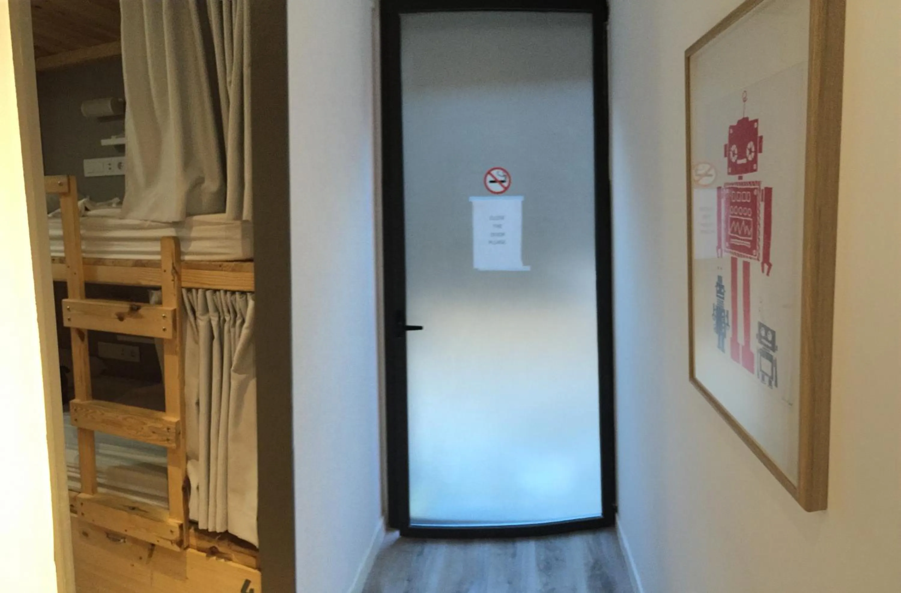 Toilet, Bed in Ant Hostel Barcelona