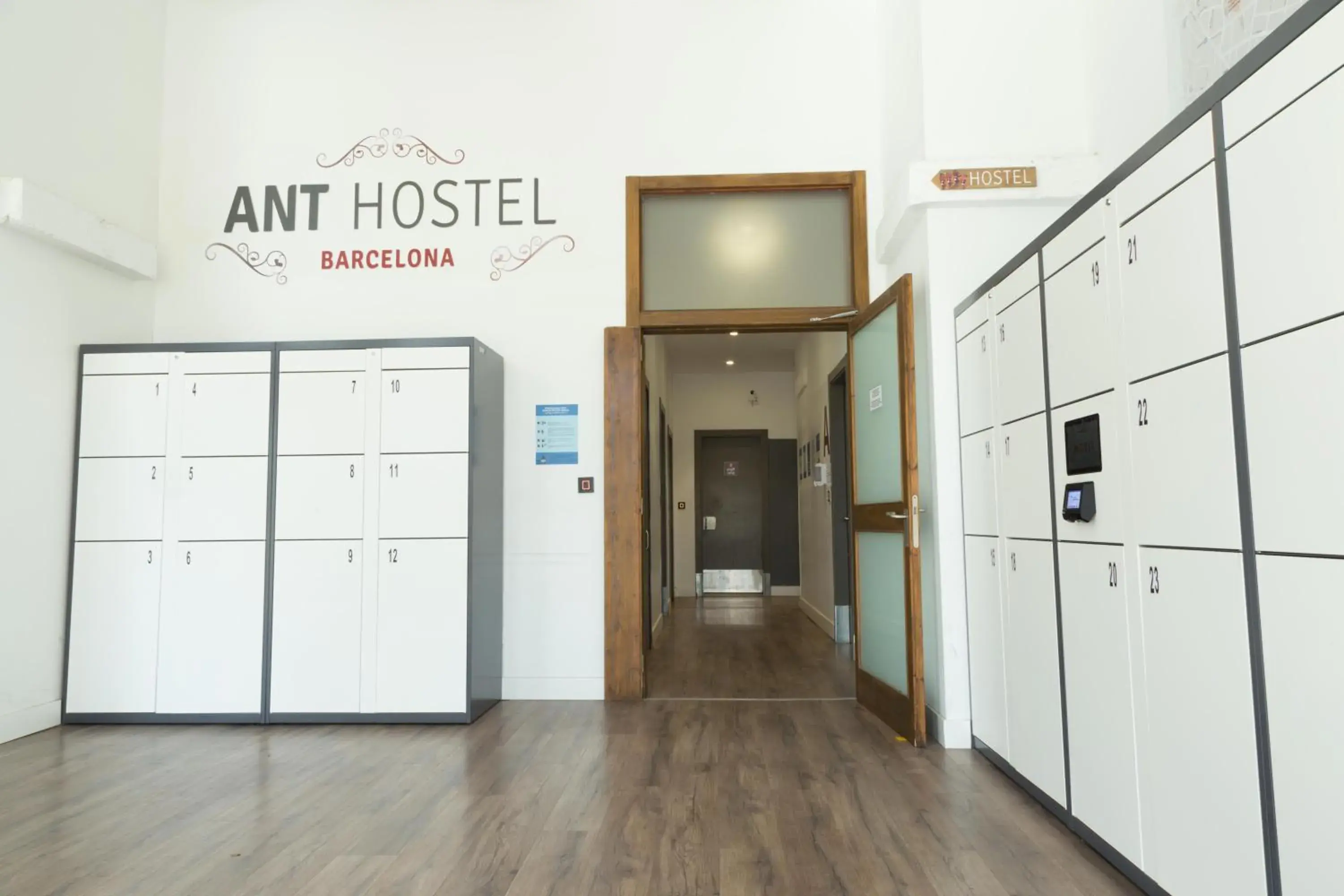 Lobby or reception in Ant Hostel Barcelona Lobby or reception in Ant Hostel Barcelona