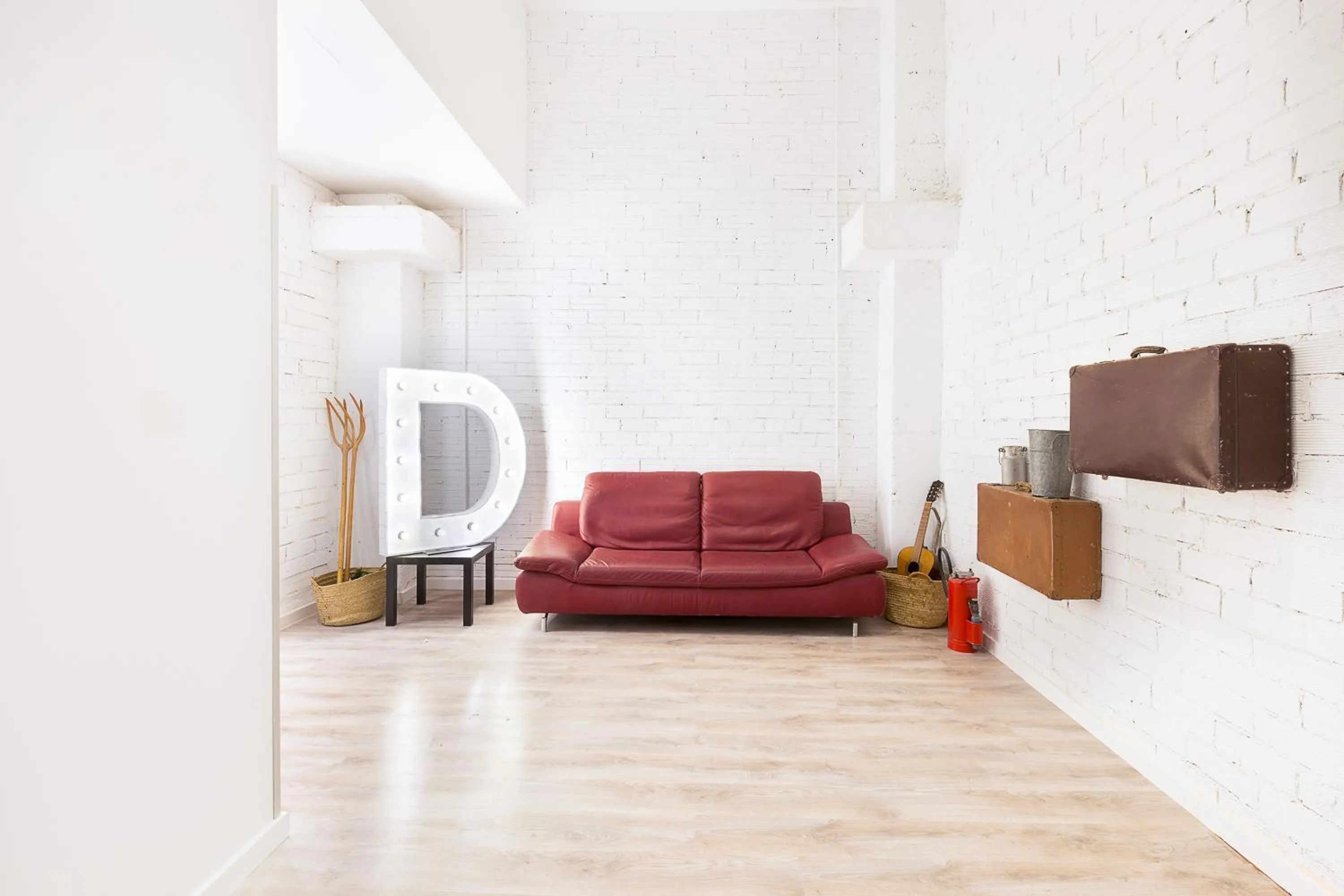 Area and facilities in Ant Hostel Barcelona