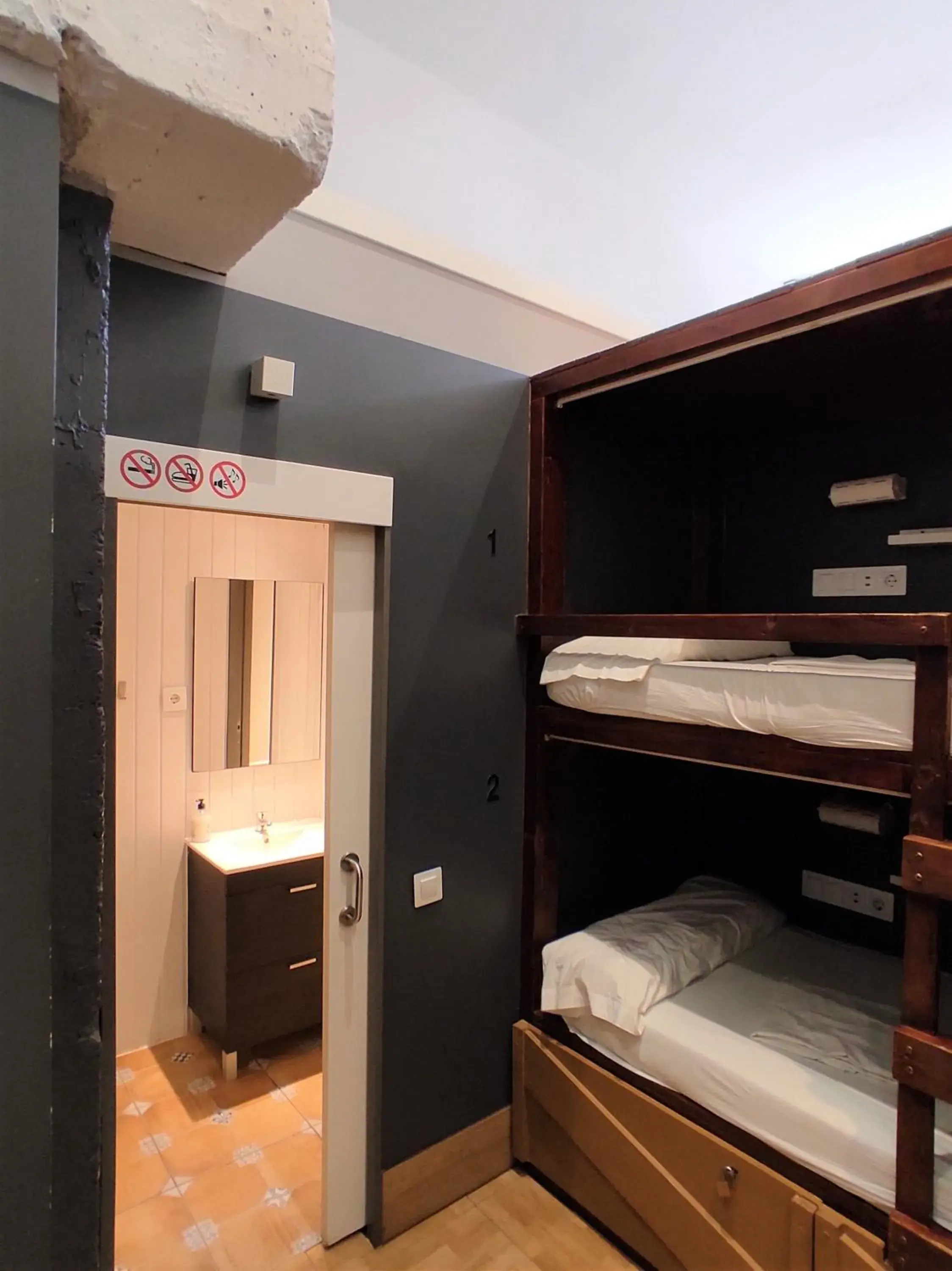 Bed in Ant Hostel Barcelona Bed in Ant Hostel Barcelona