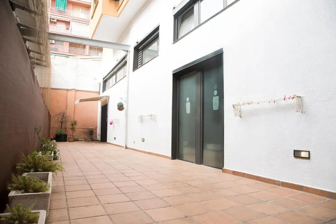 Property building in Ant Hostel Barcelona Property building in Ant Hostel Barcelona