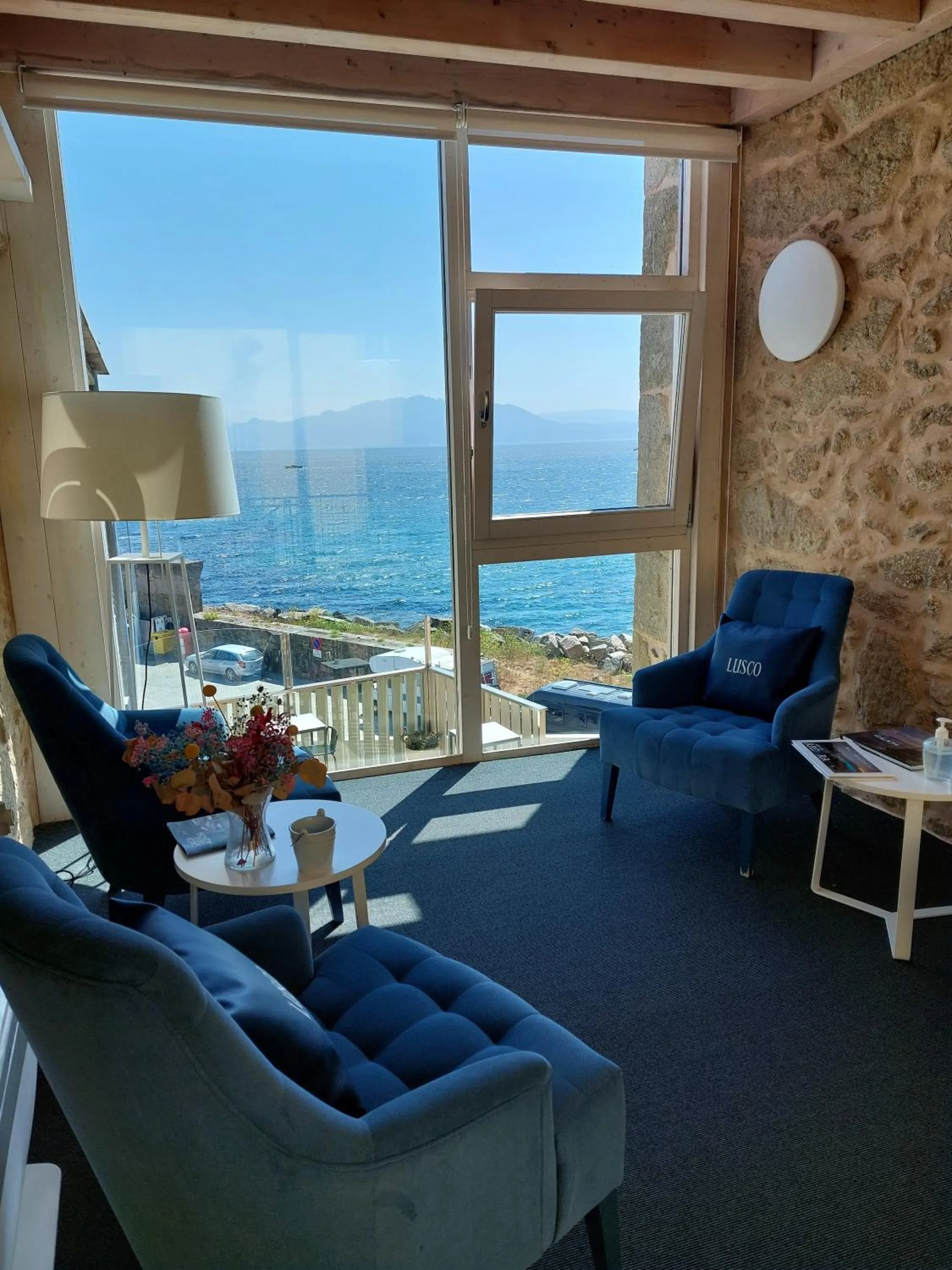 Property building in Hotel Tematico Do Banco Azul