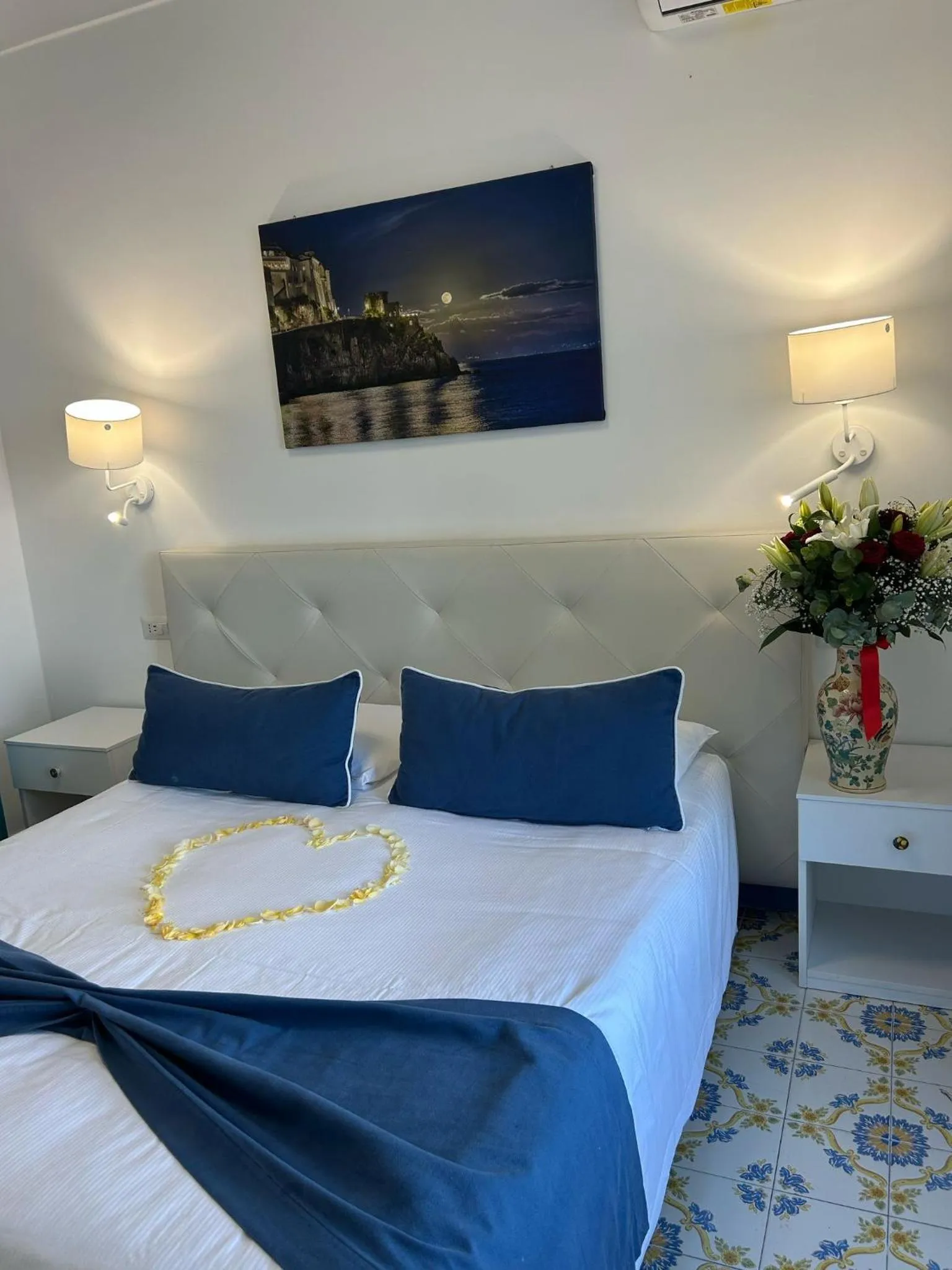 Bed in Locanda Costa D'Amalfi