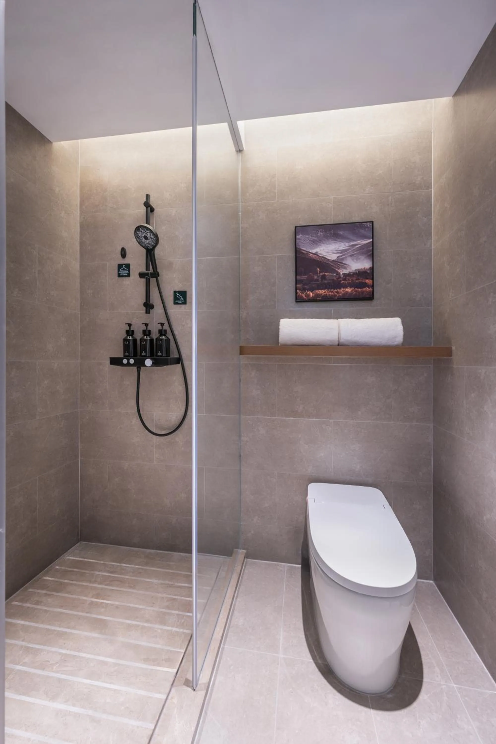 Shower in Atour Hotel Wuhan Riverview Jianghan Road Pedestrian Street