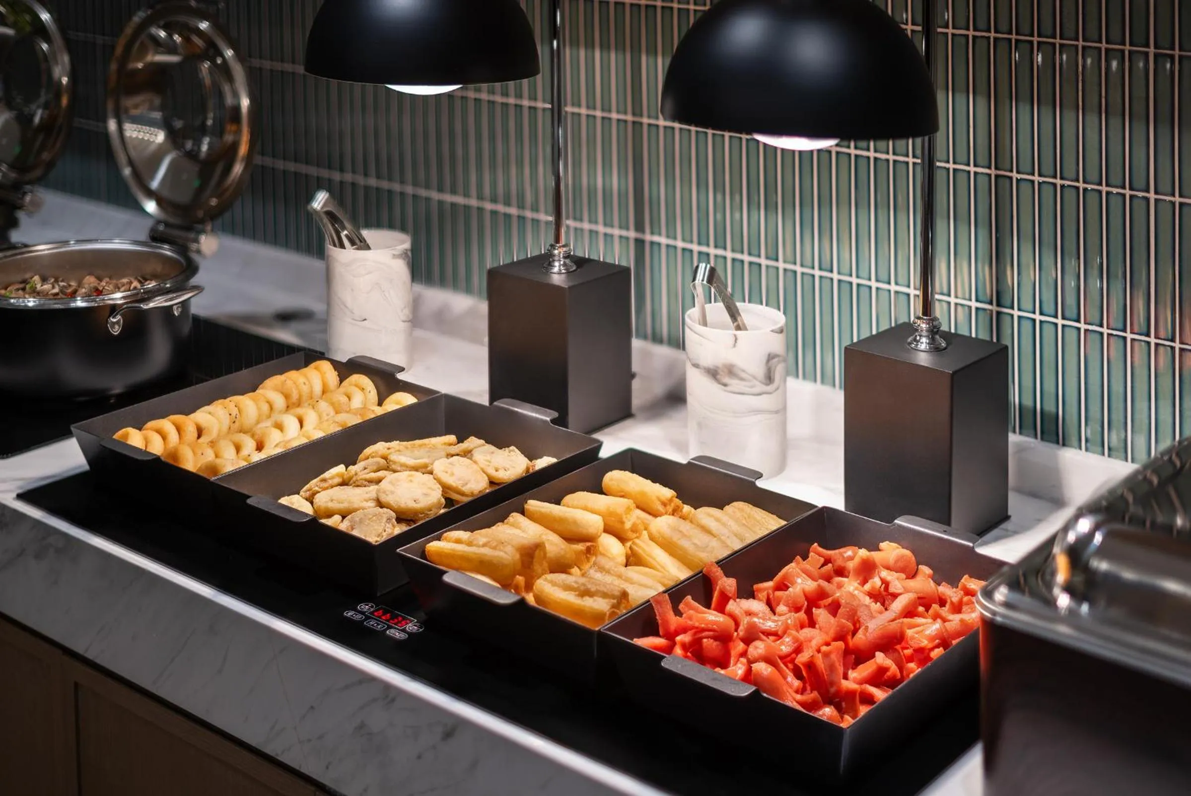 Restaurant/places to eat in Atour Hotel Wuhan Riverview Jianghan Road Pedestrian Street