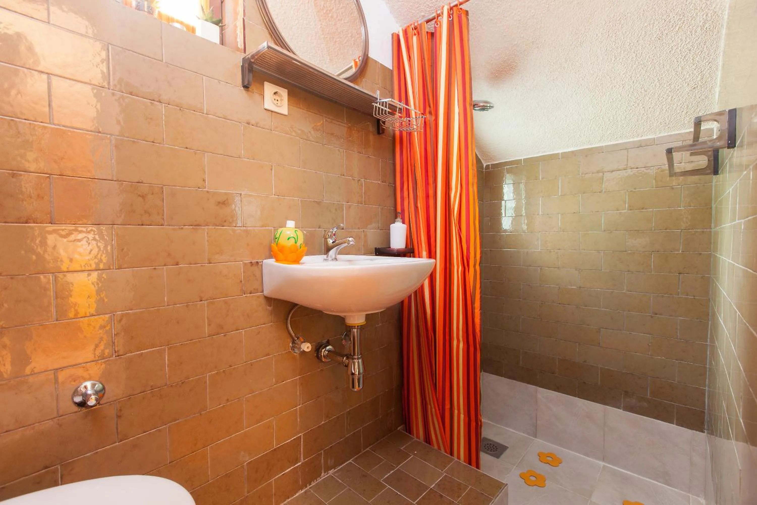 Bathroom in Beach Marin