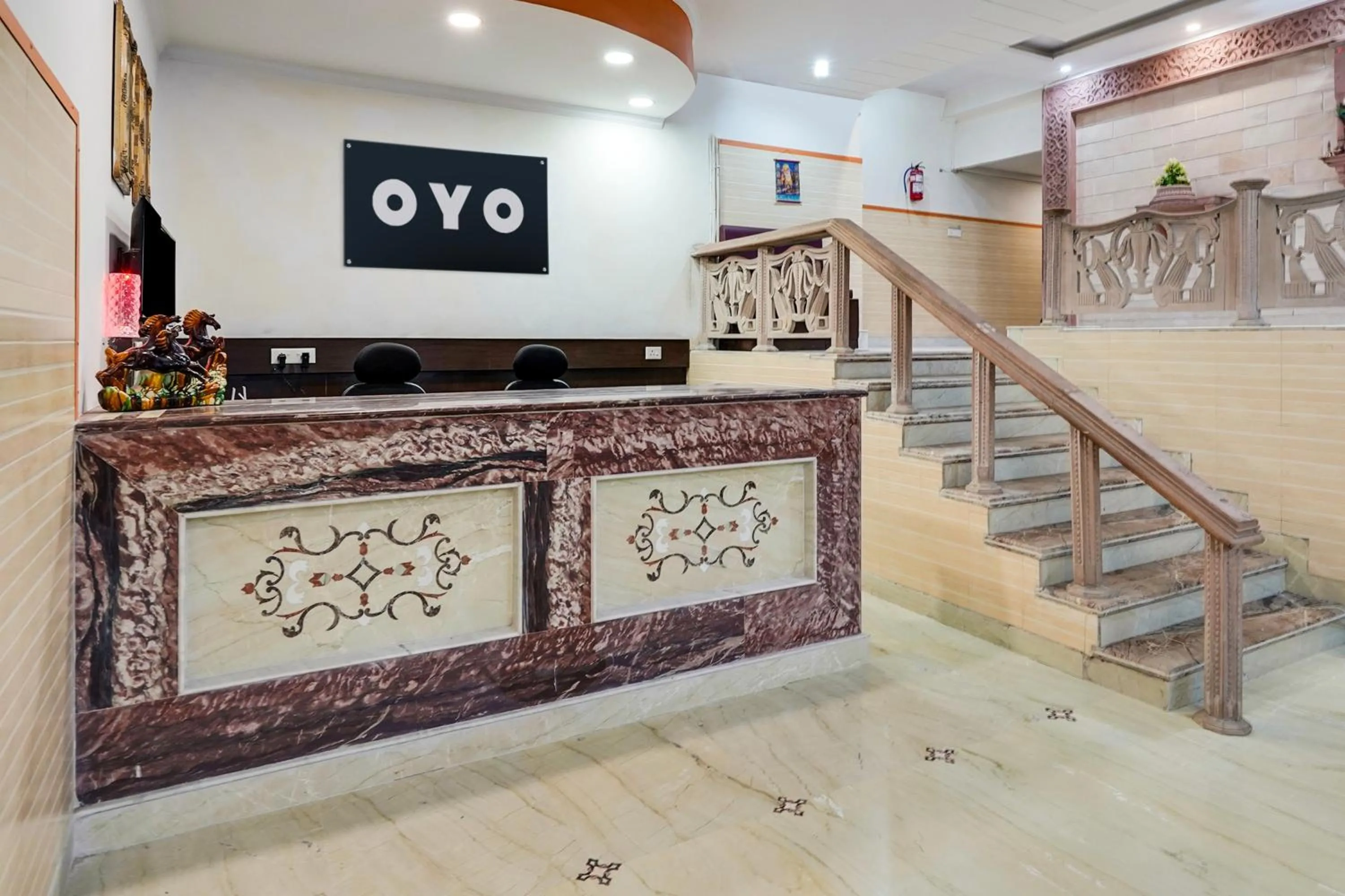 Super HOTEL O 4 SQUARE A LUXURY ROOMS NEAR RDC MAIN MARKET