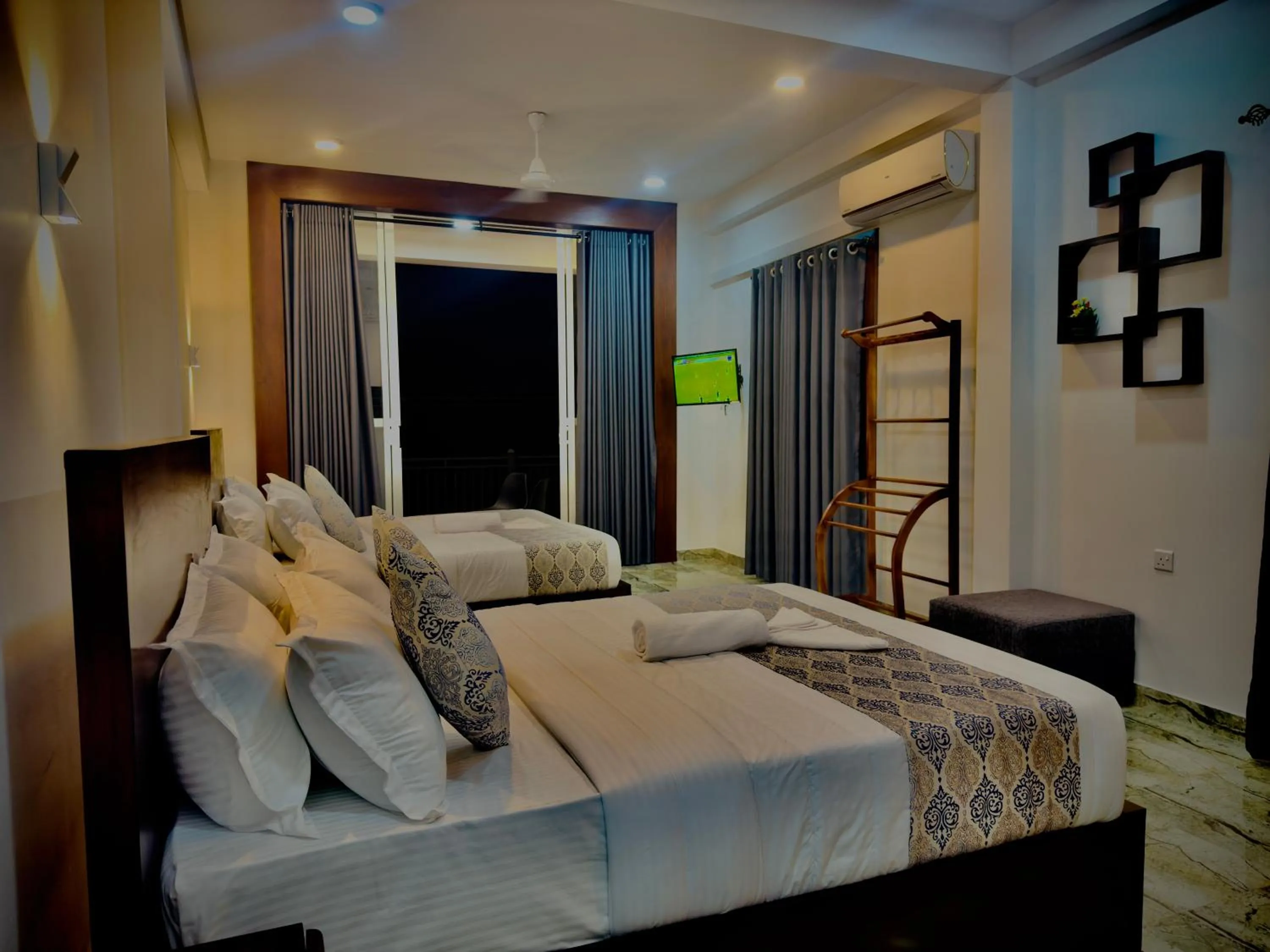 Bed in Aloe Transit Hotel