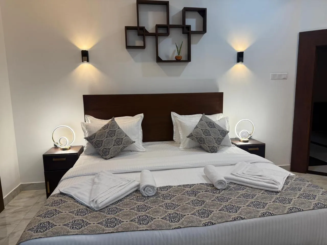 Bed in Aloe Transit Hotel