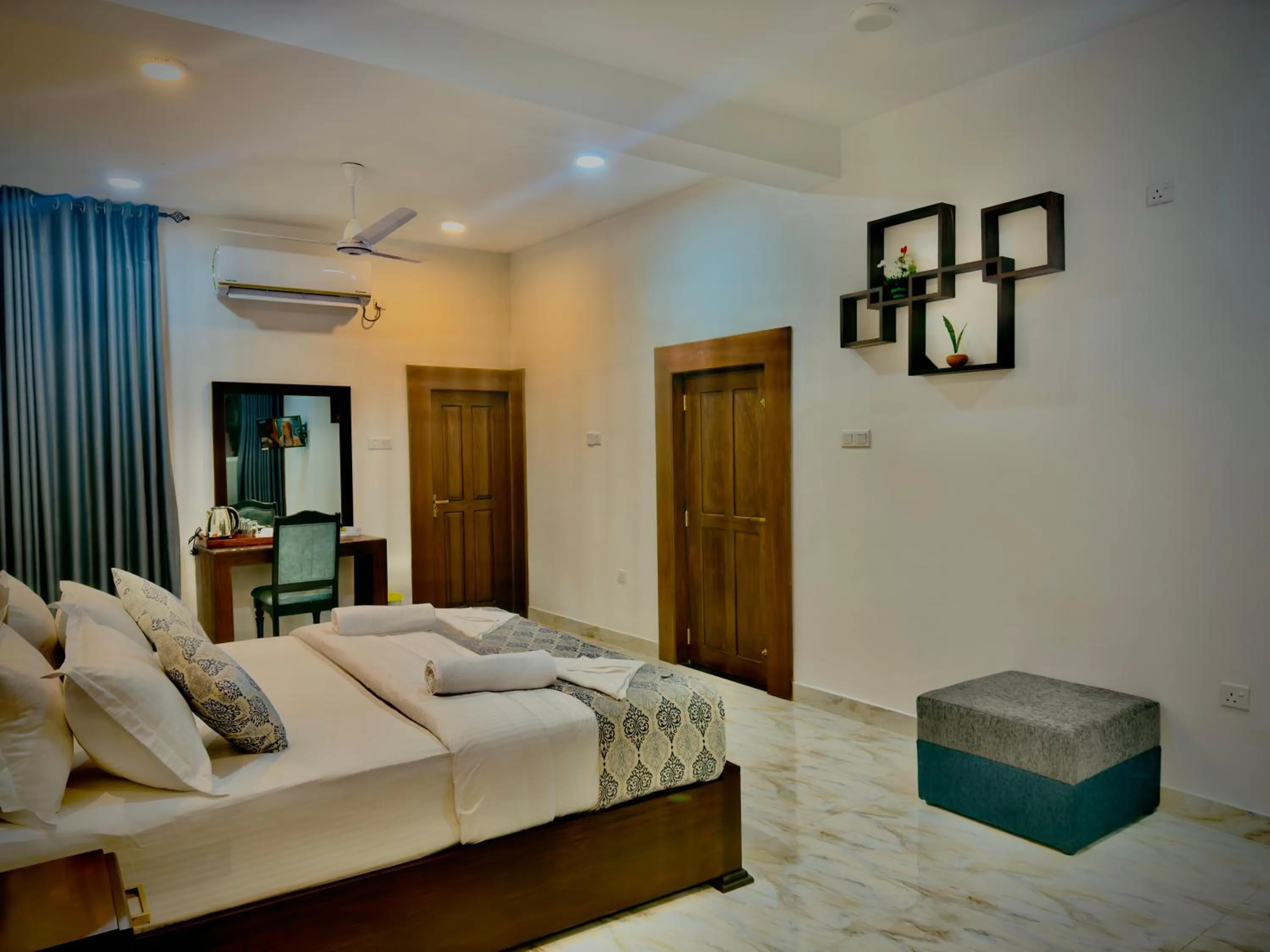 Bed in Aloe Transit Hotel