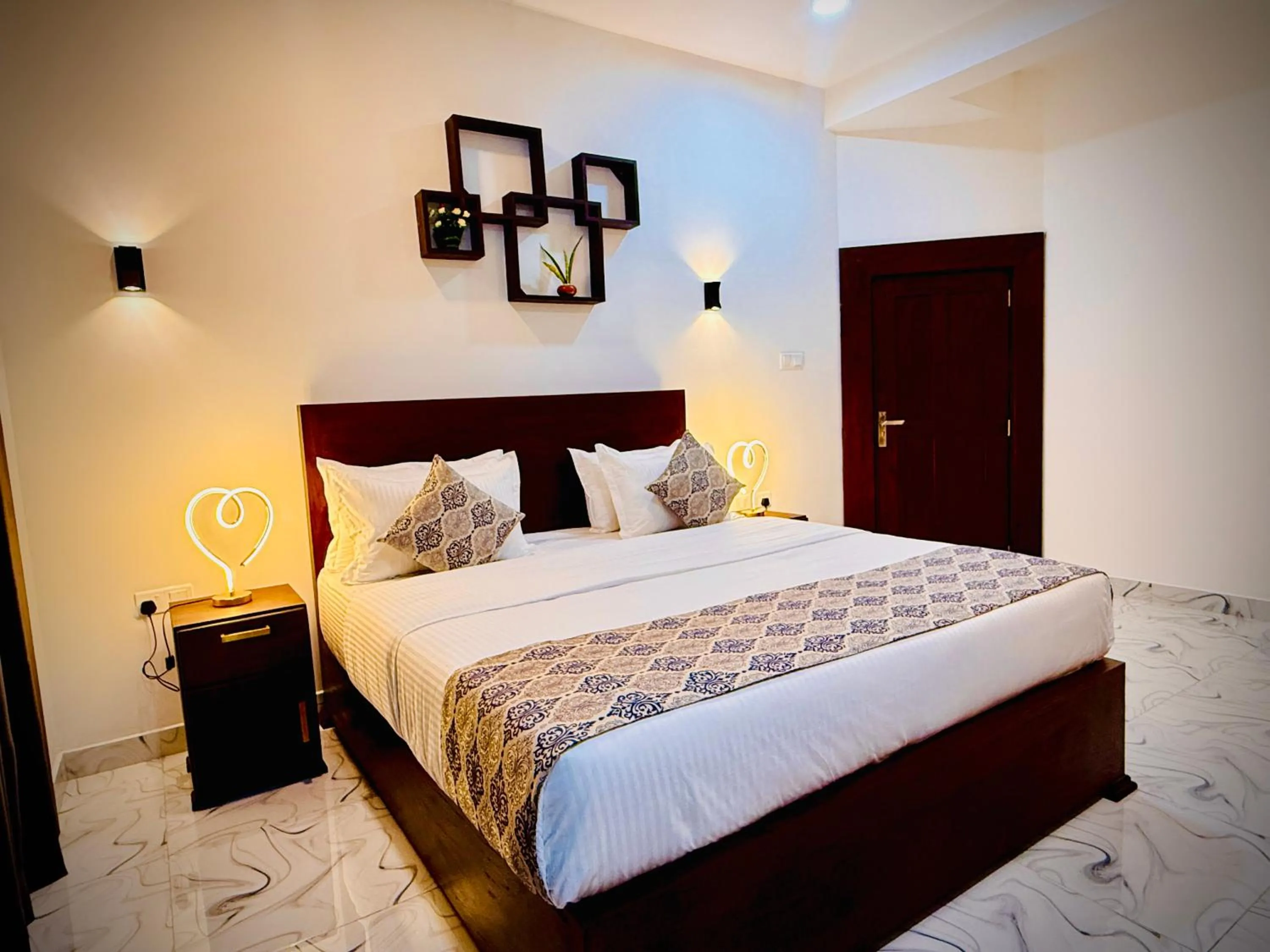 Bed in Aloe Transit Hotel