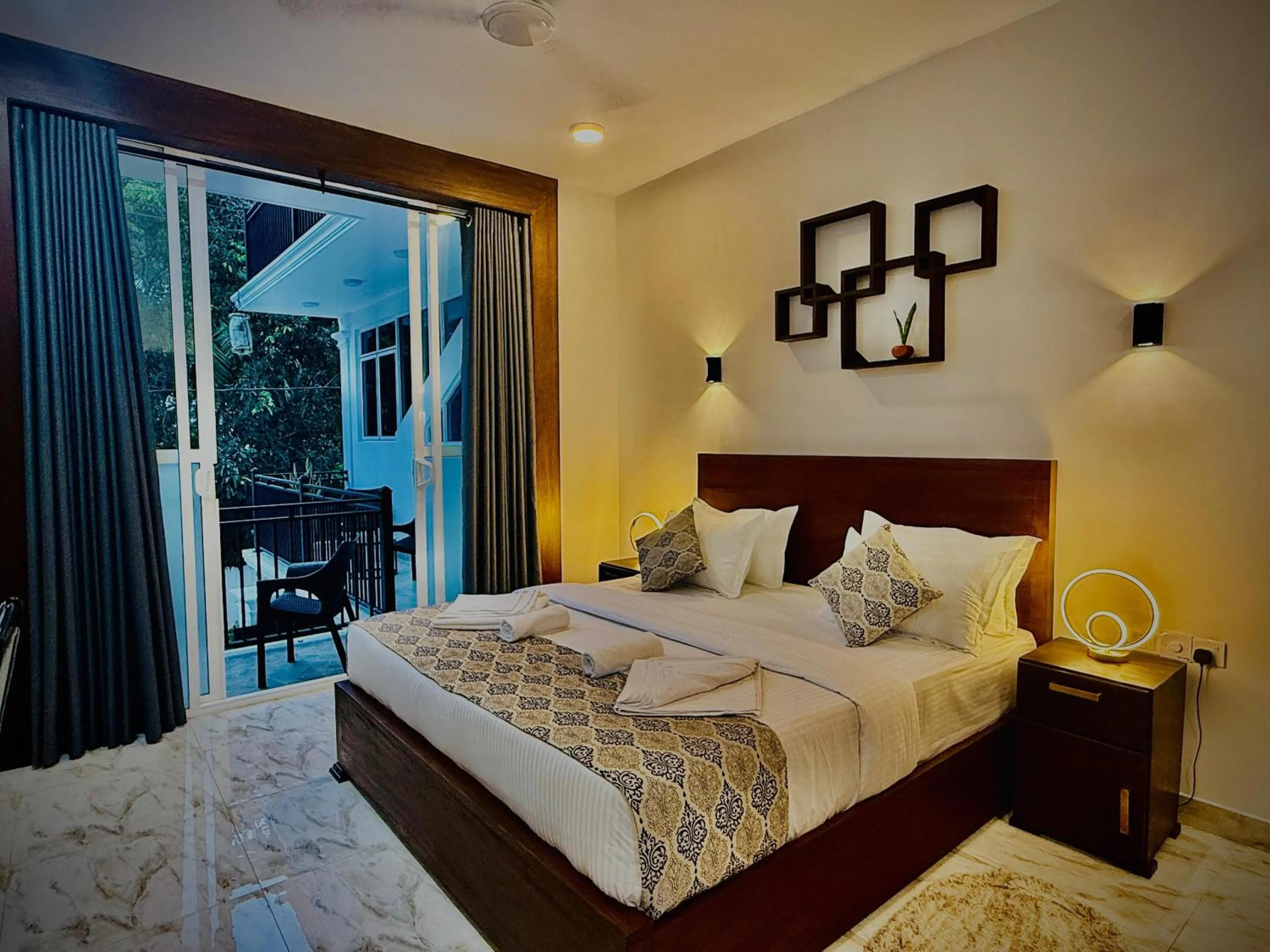 Bed in Aloe Transit Hotel