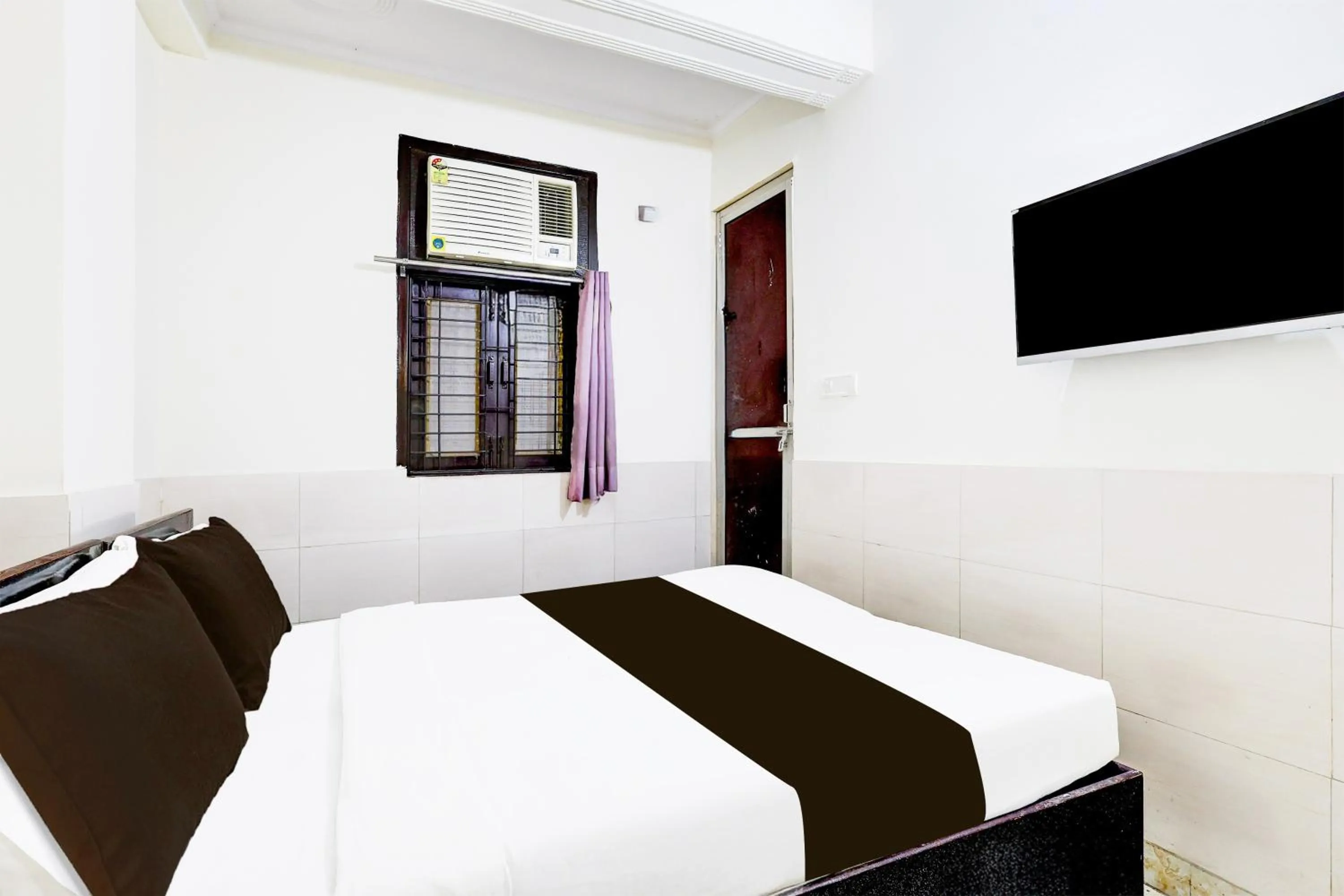 Bedroom, Bed in Super Hotel O Fazalpur
