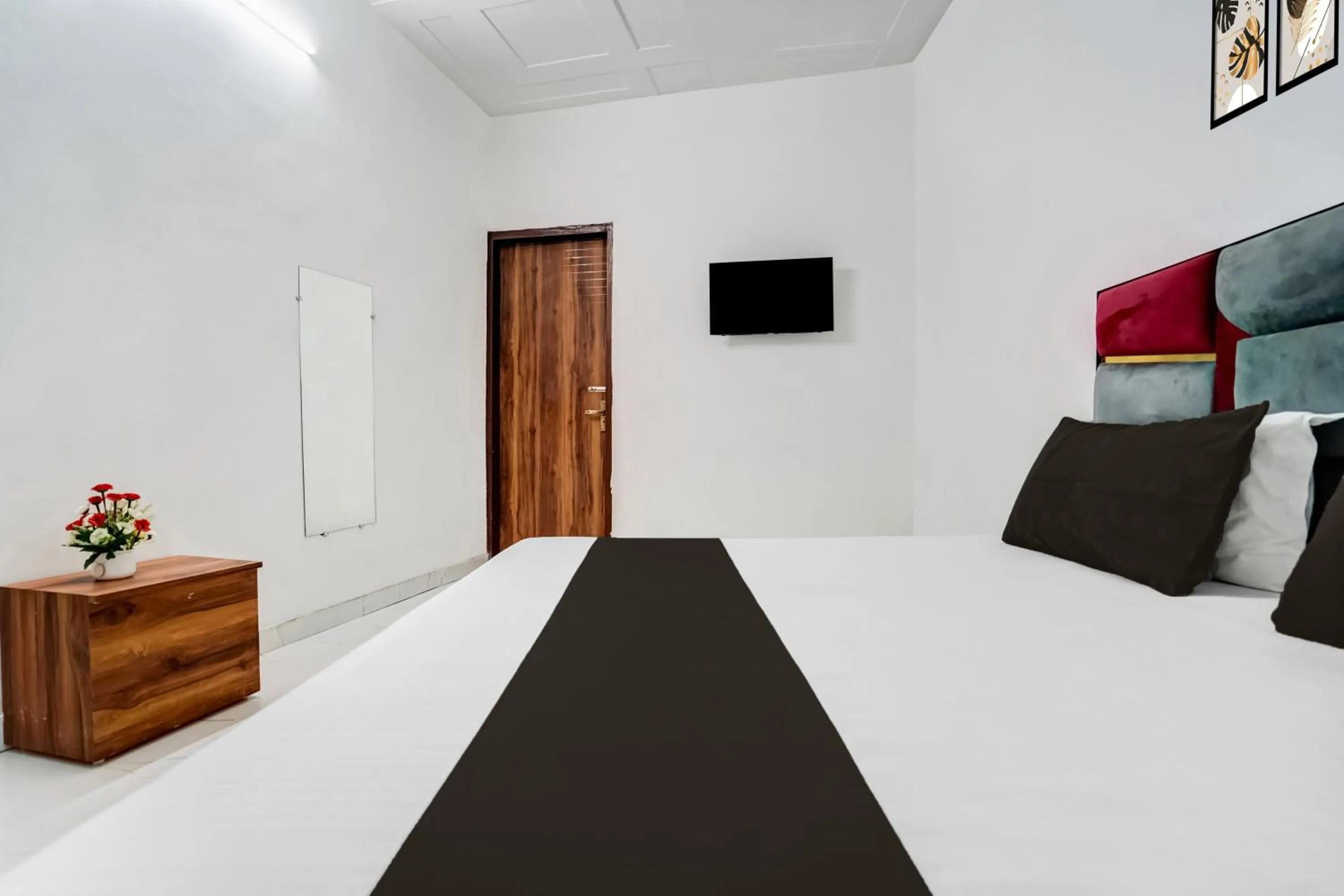 Bedroom, Bed in Super Hotel O Burari New Delhi