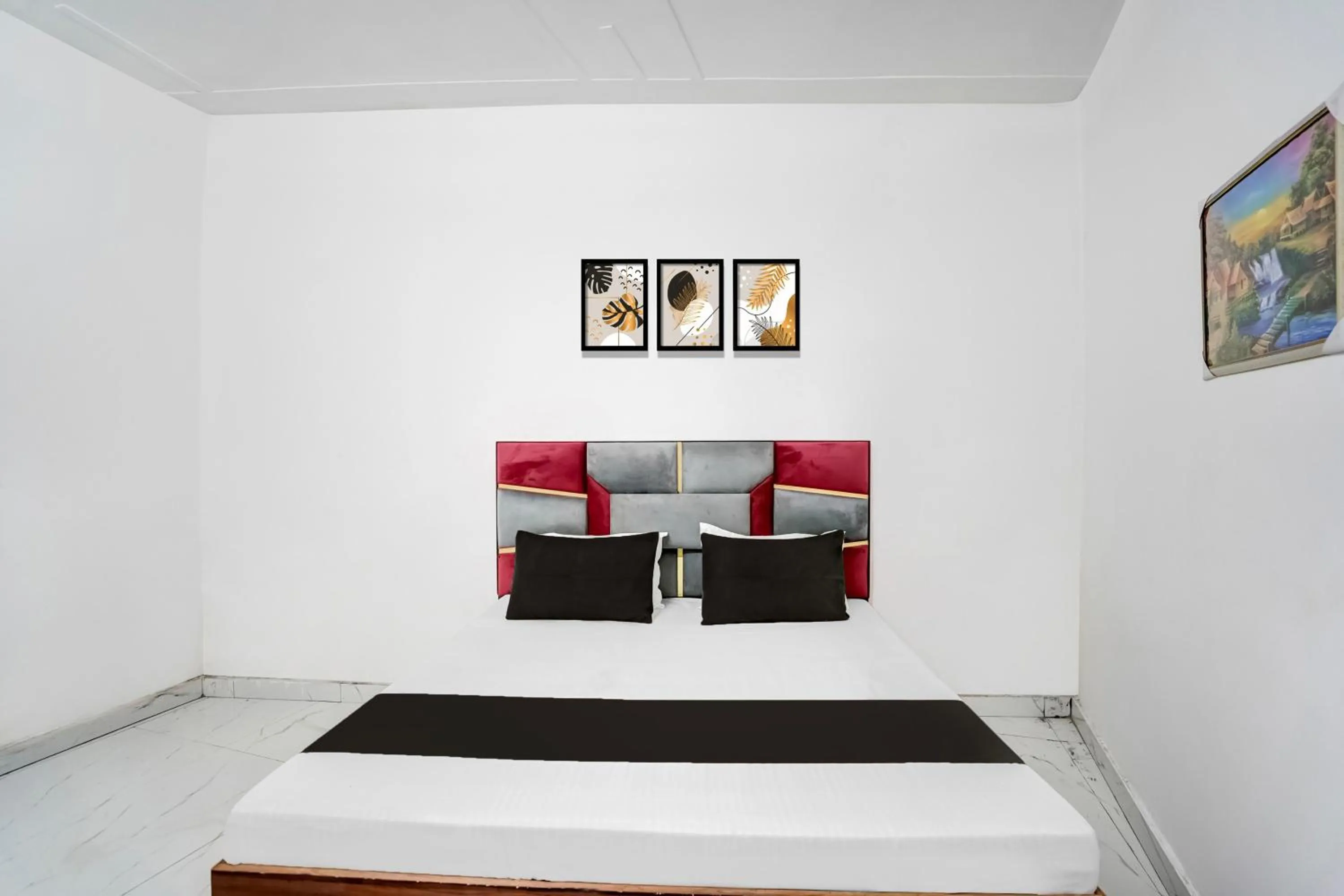 Bedroom, Bed in Super Hotel O Burari New Delhi