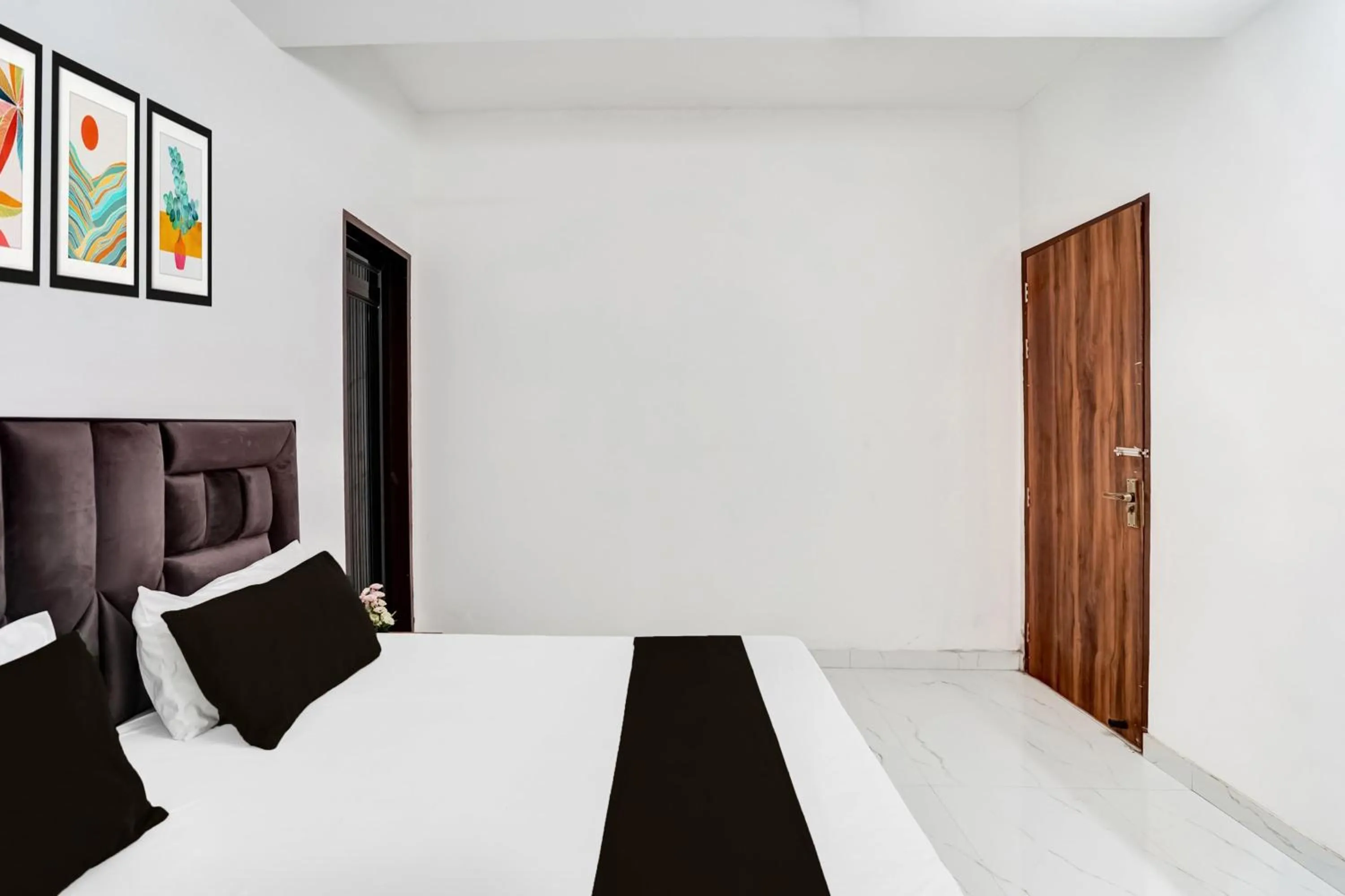 Bedroom, Bed in Super Hotel O Burari New Delhi