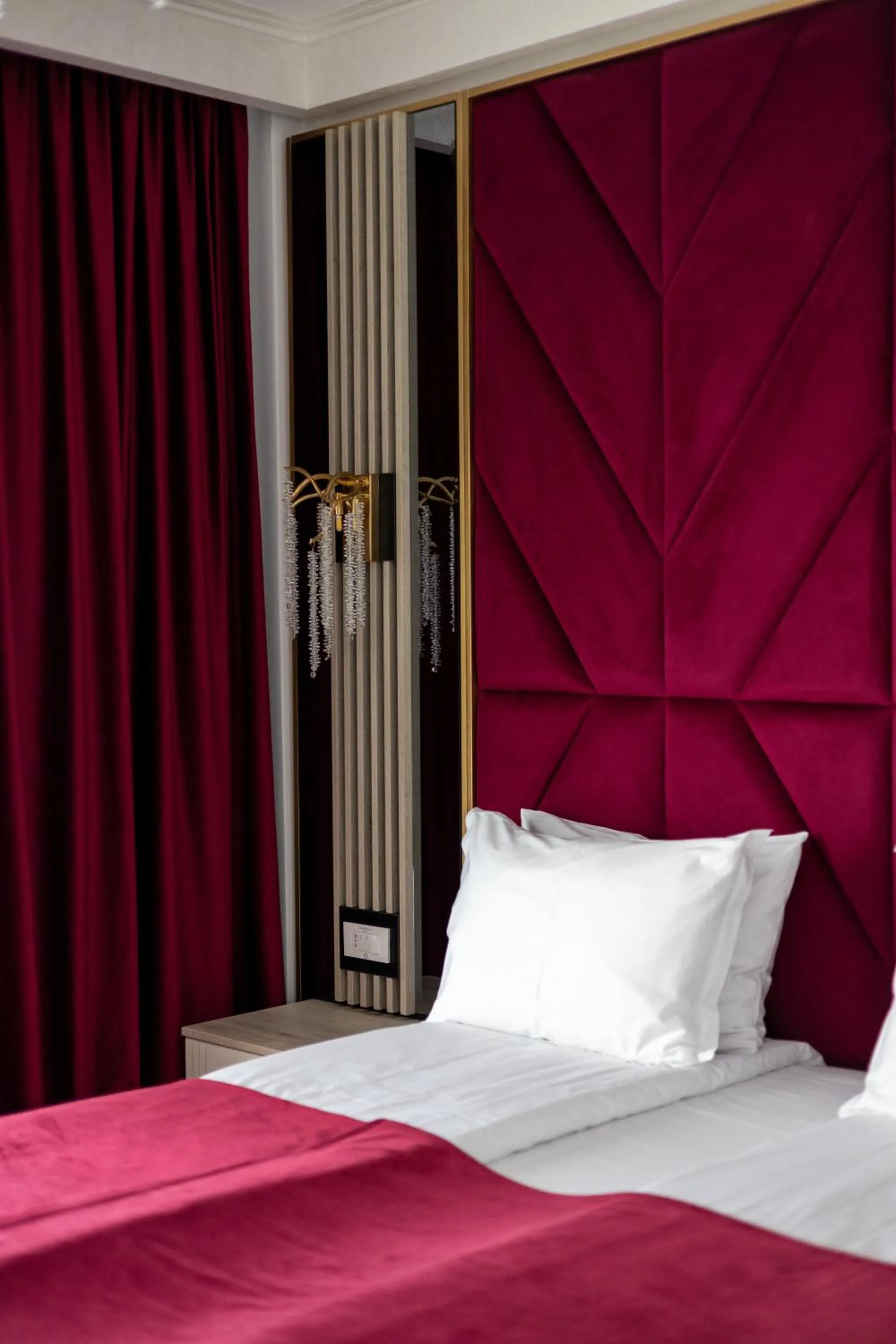 Standard Twin Room - single occupancy in CHITULESCU Hotel