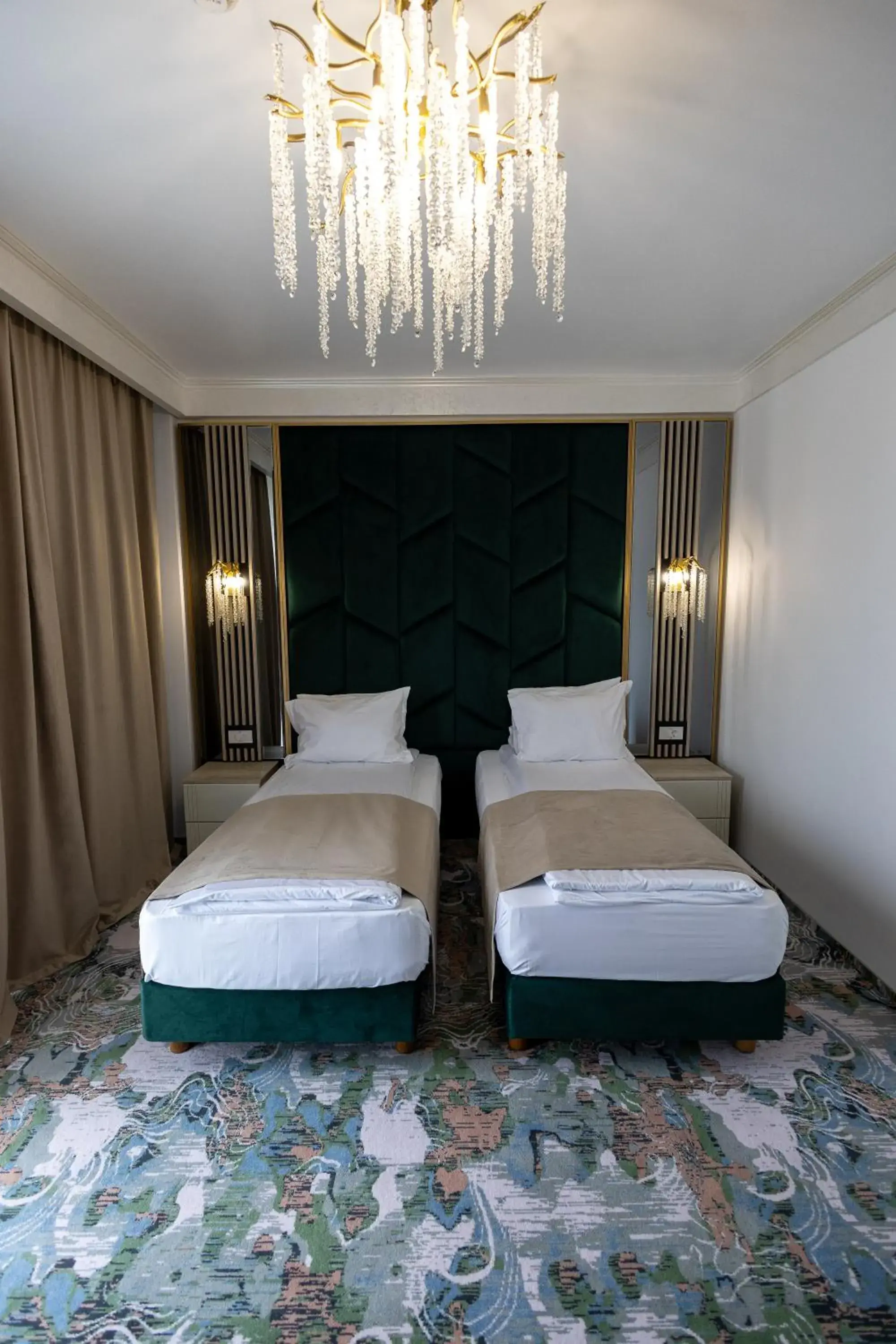 Standard Twin Room - single occupancy in CHITULESCU Hotel Standard Twin Room - single occupancy in CHITULESCU Hotel