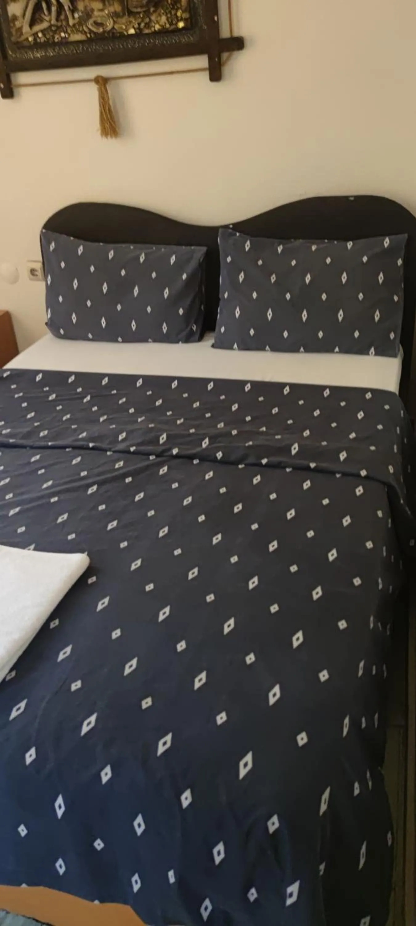 Bed in İmperial Hotel