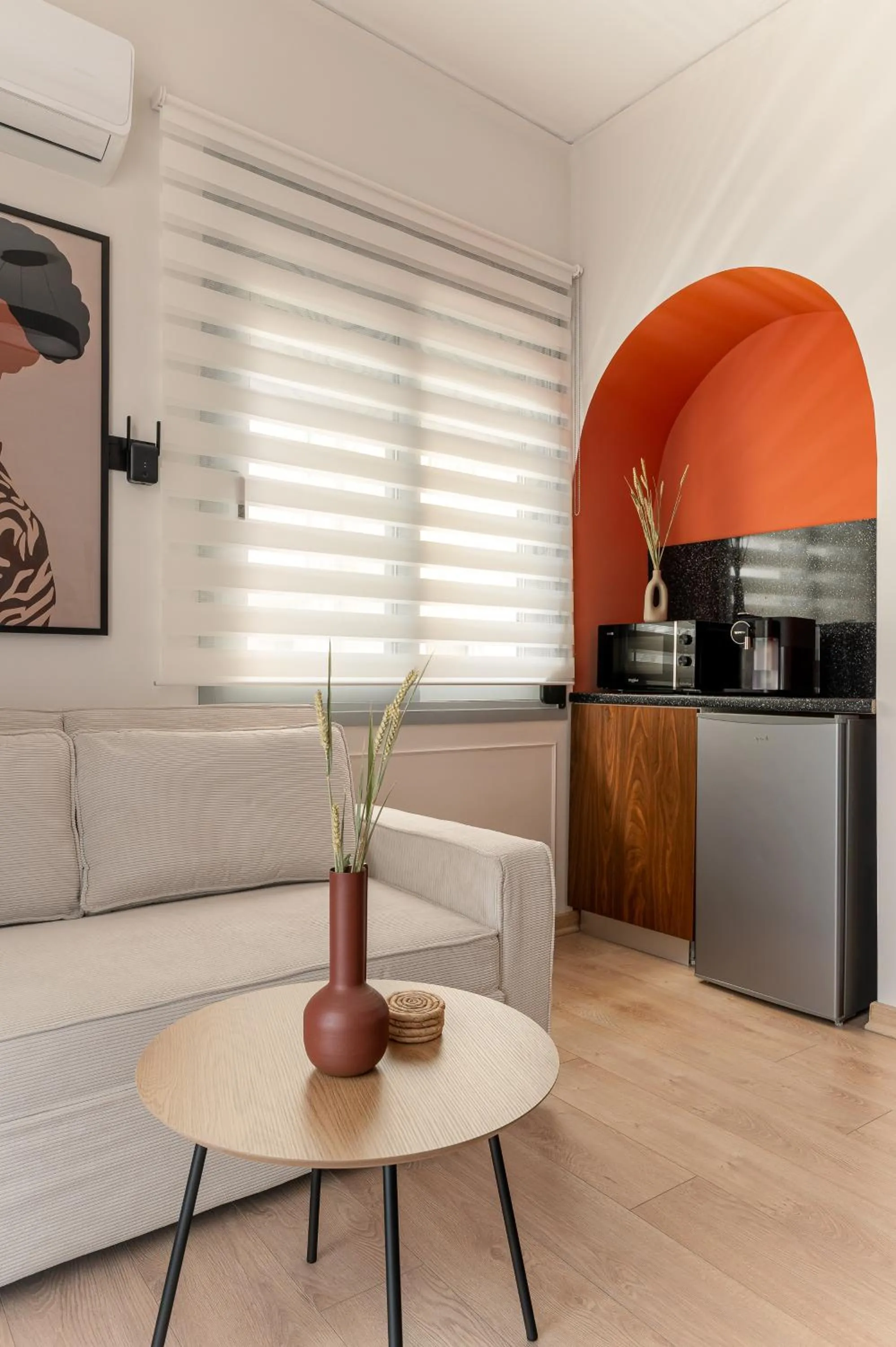 Coffee/tea facilities in Phalerus Suites