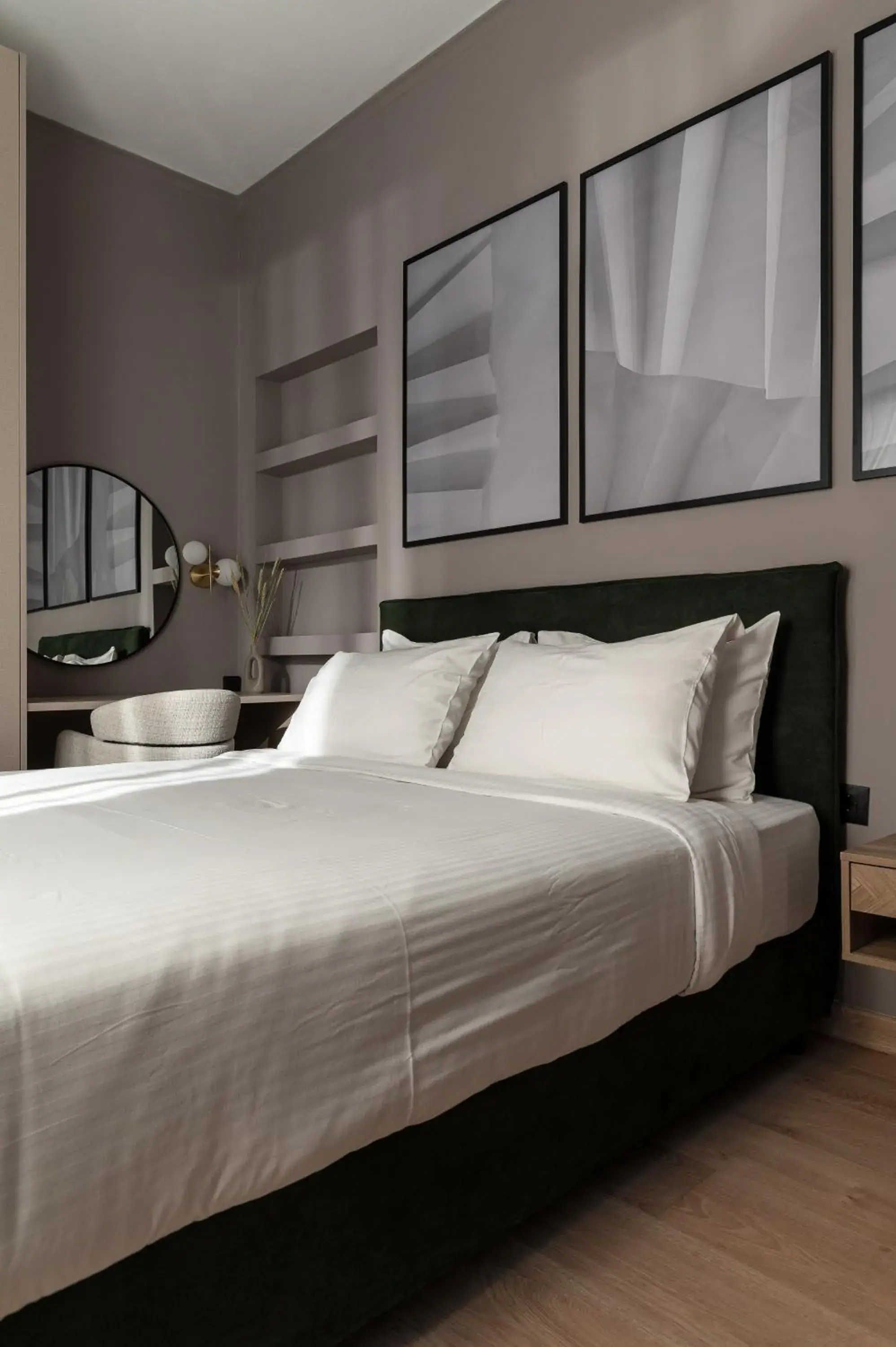 Bed in Phalerus Suites Bed in Phalerus Suites