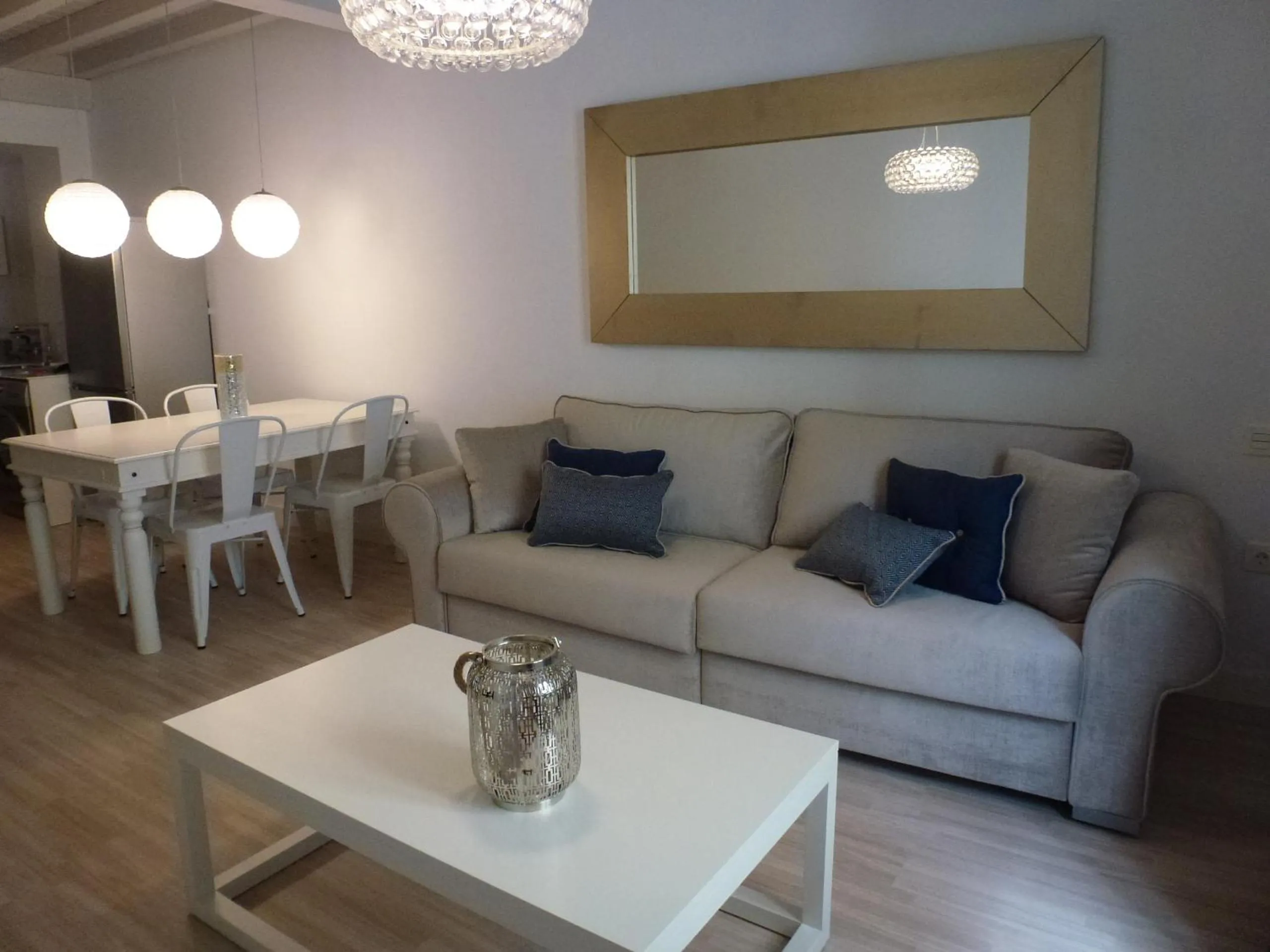 TV and multimedia in Palacio Cabrera - Lillo