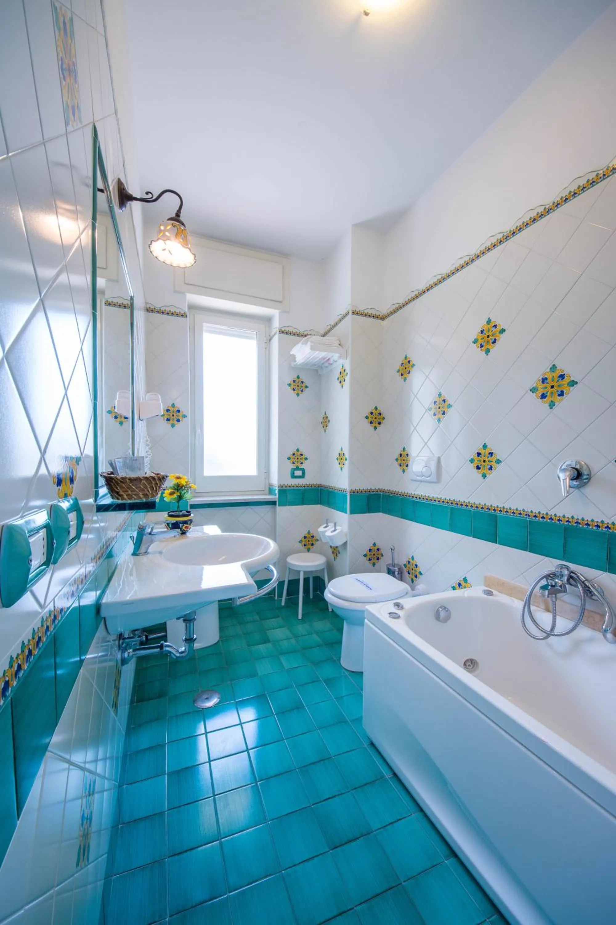 Bathroom in Riviera B&B Rooms and Apartament SEA-VIEW