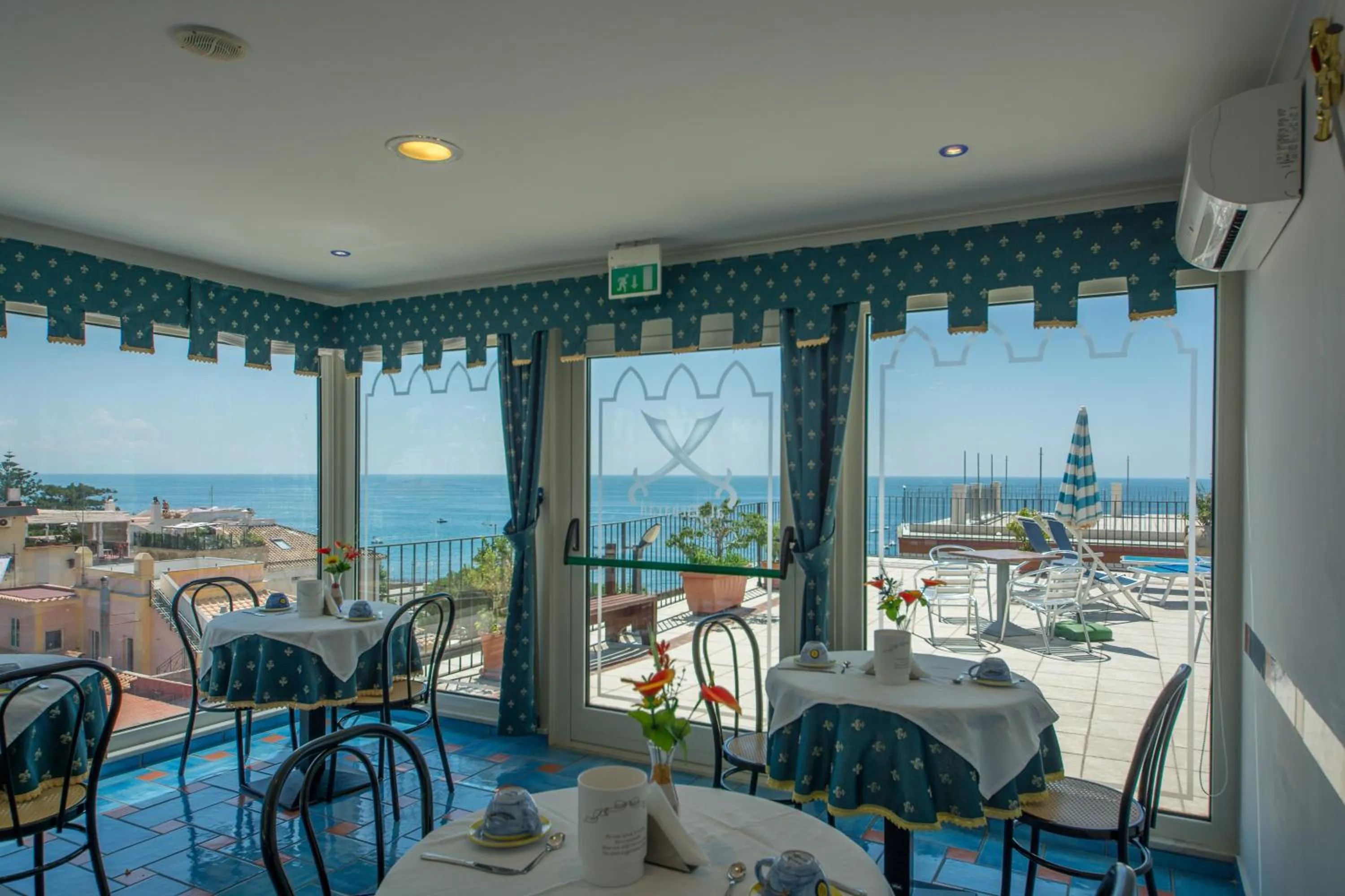 Decorative detail in Riviera B&B Rooms