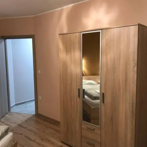 Lóbarát Panzió