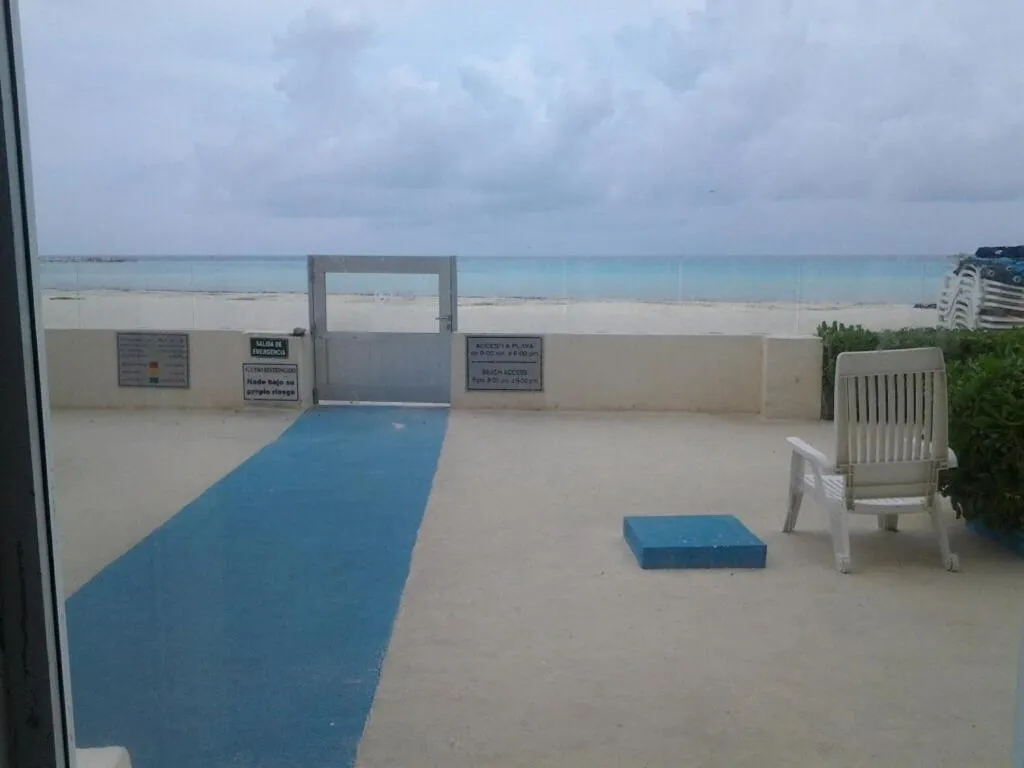 Beach in Salvia Condominio