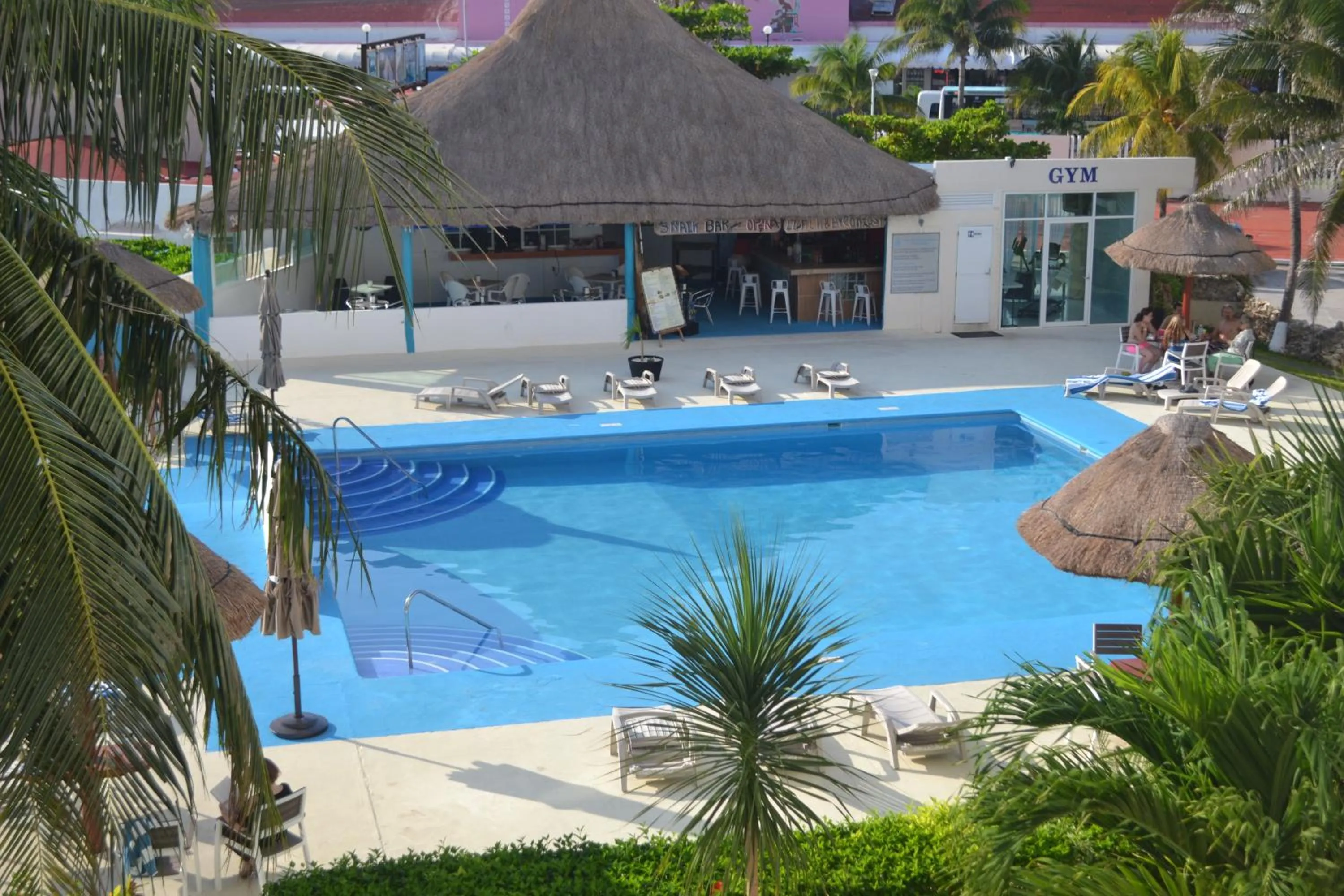 Swimming pool in Salvia Condominio
