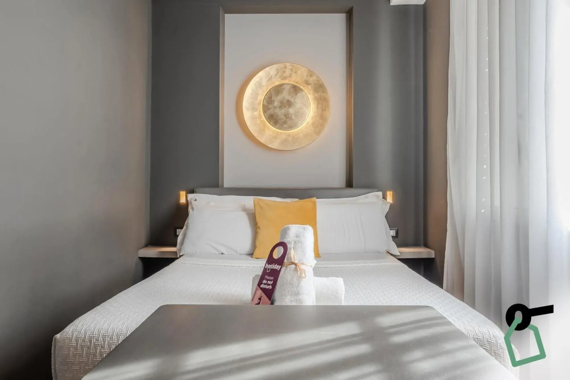 Double Room with Spa Bath in HOTIDAY Palermo Palco Noir Double Room with Spa Bath in HOTIDAY Palermo Palco Noir
