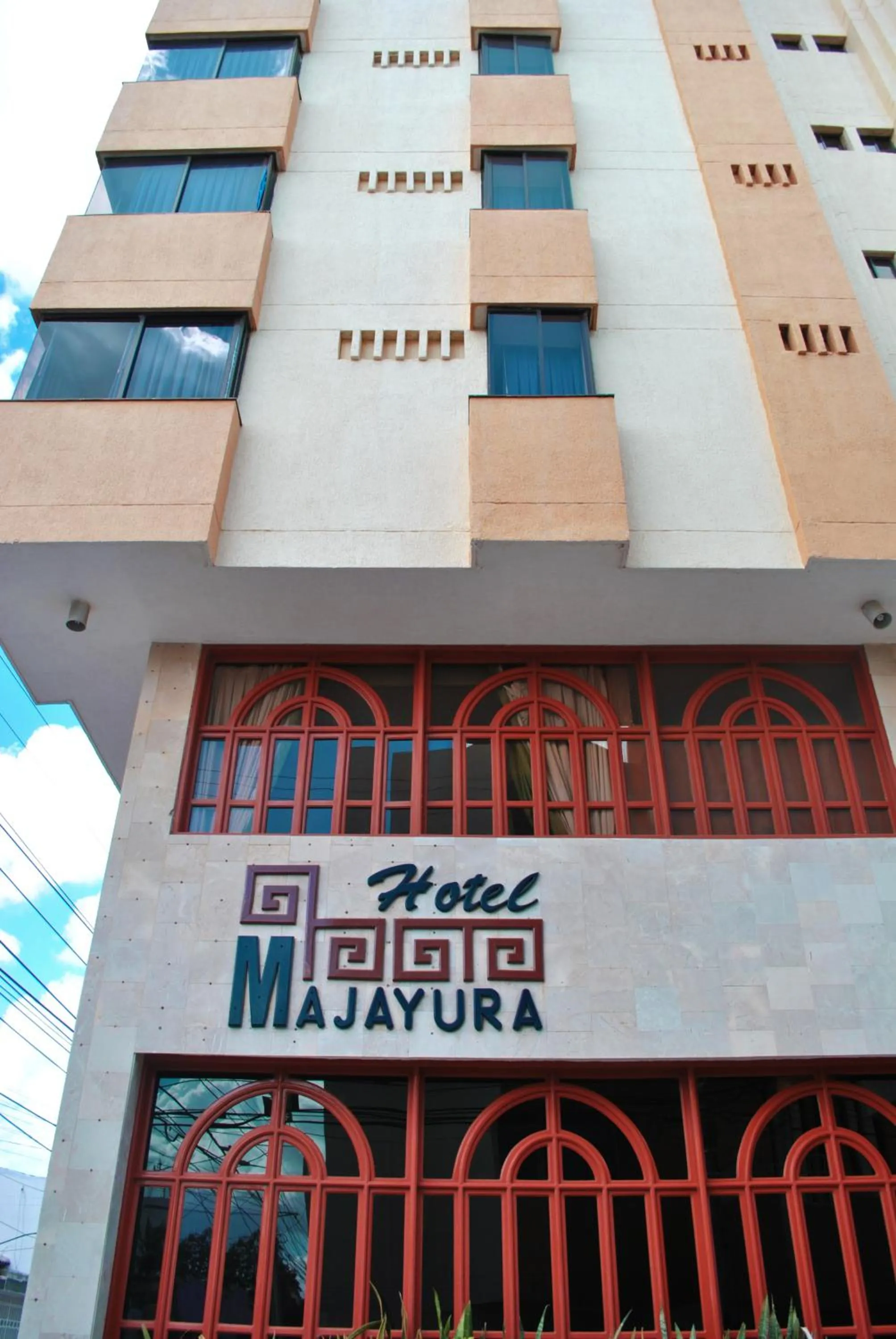 Facade/entrance in Hotel Majayura Sol