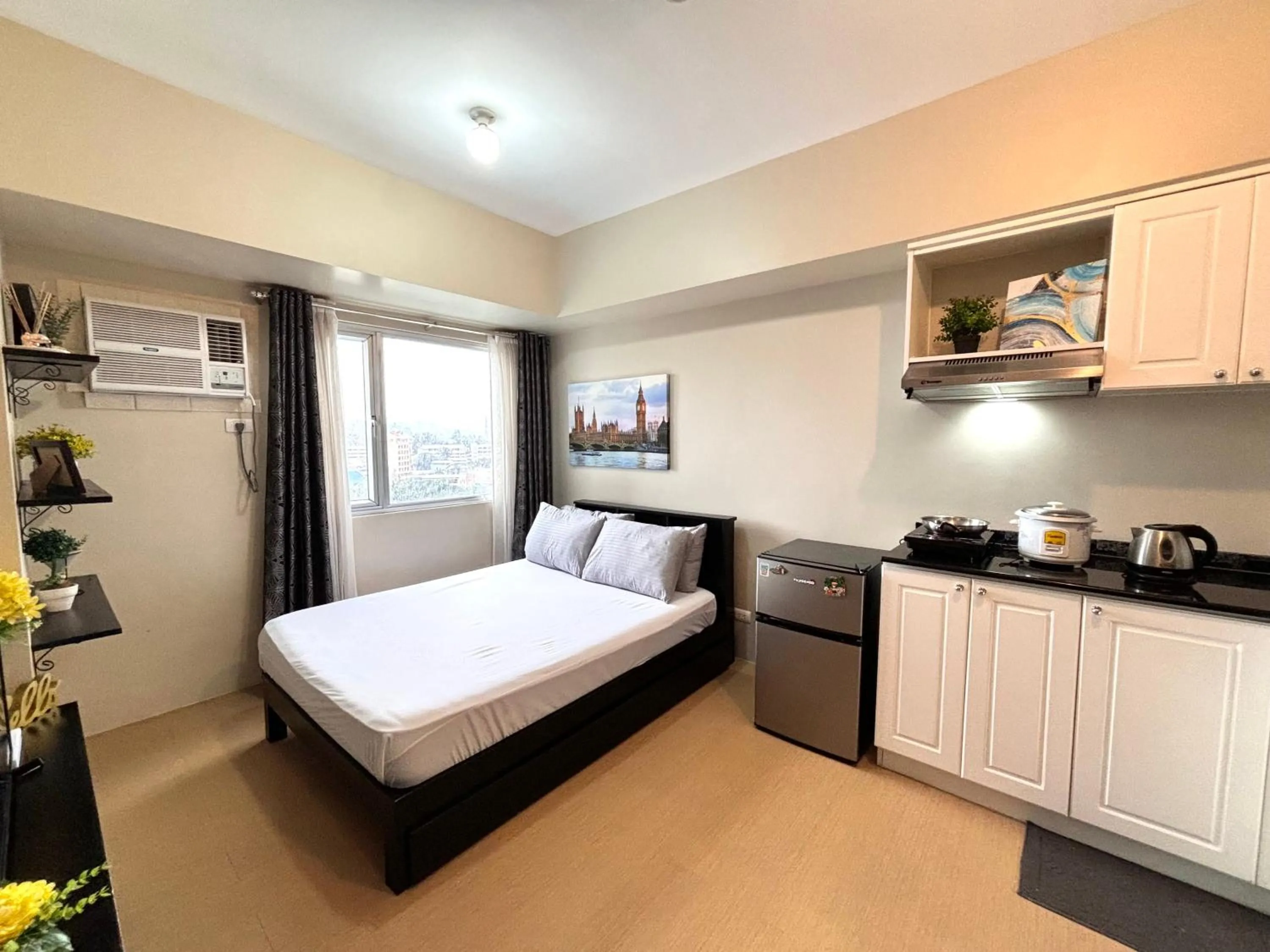 Bed in Heart of CDO Comfy Staycation