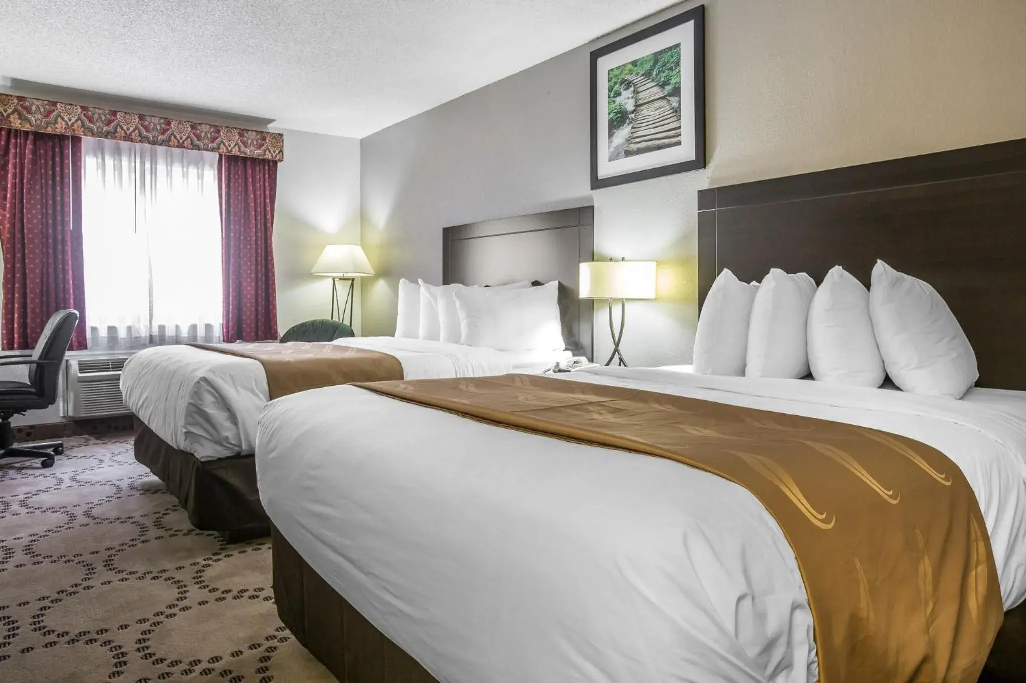 Queen Room with Two Queen Beds - Non-Smoking in Quality Inn Stockbridge Atlanta South Queen Room with Two Queen Beds - Non-Smoking in Quality Inn Stockbridge Atlanta South